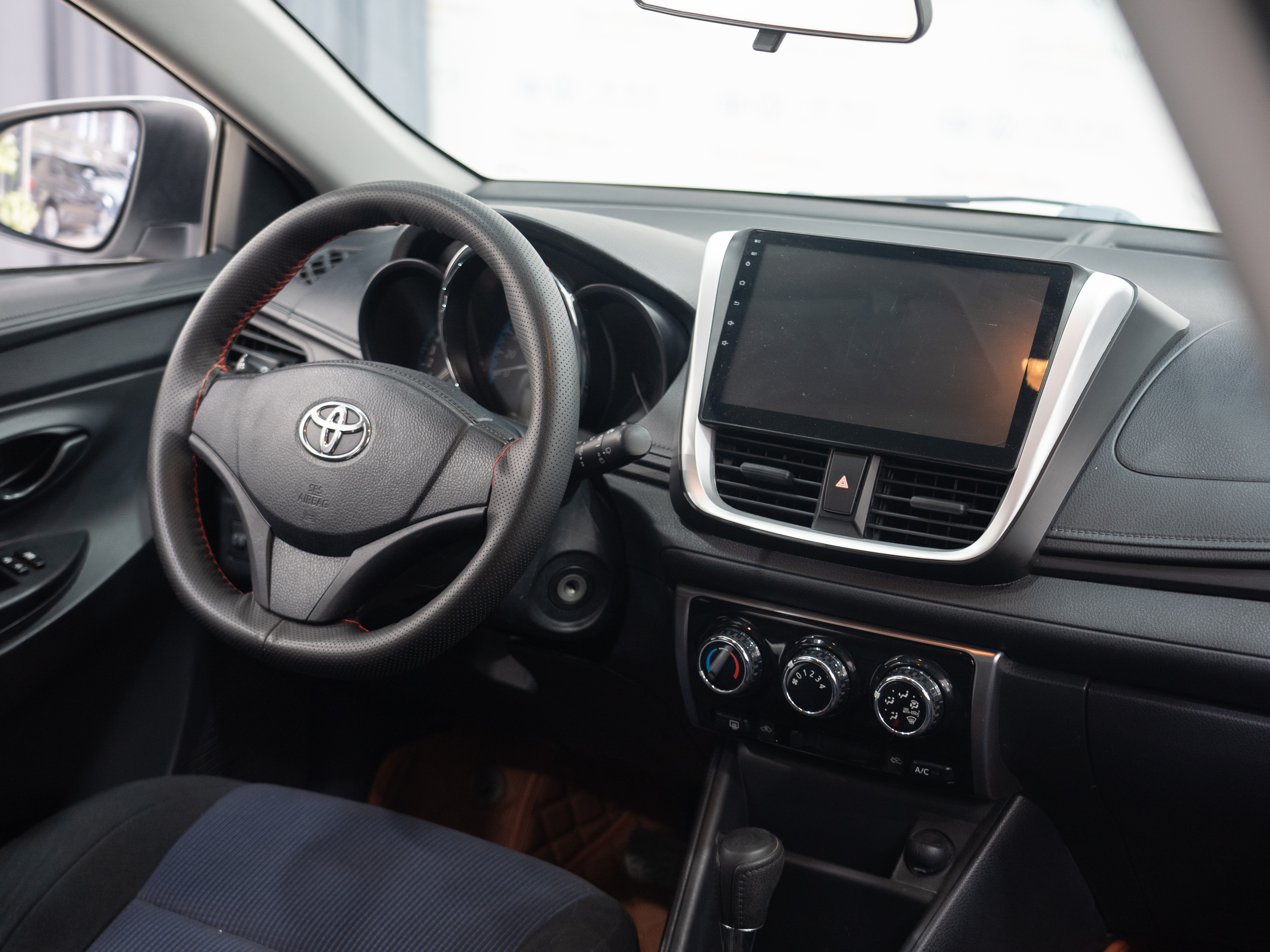 Yaris L Zhixuan 2015 car image #12