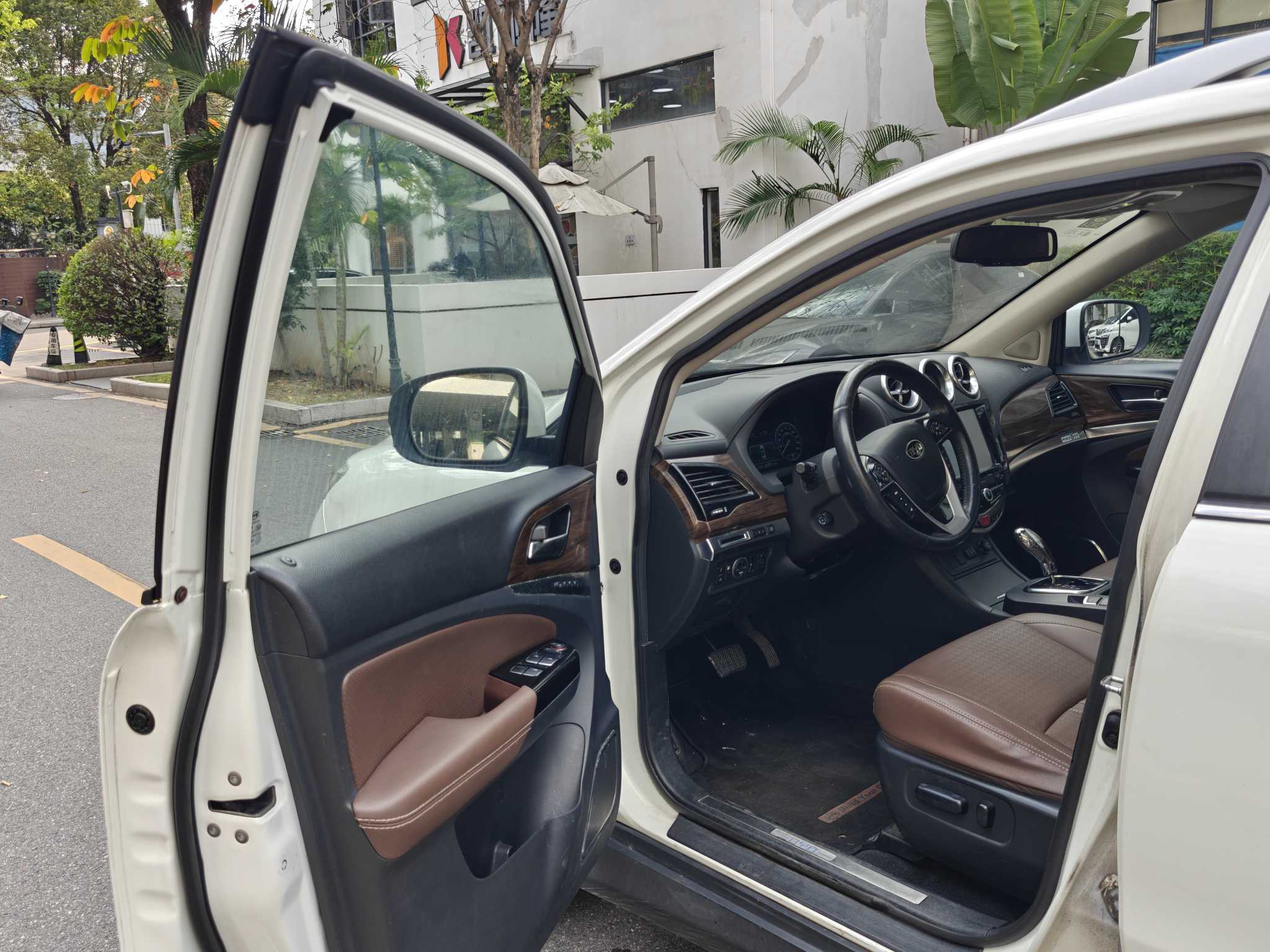 BYD M9 2016 immagine di auto #12