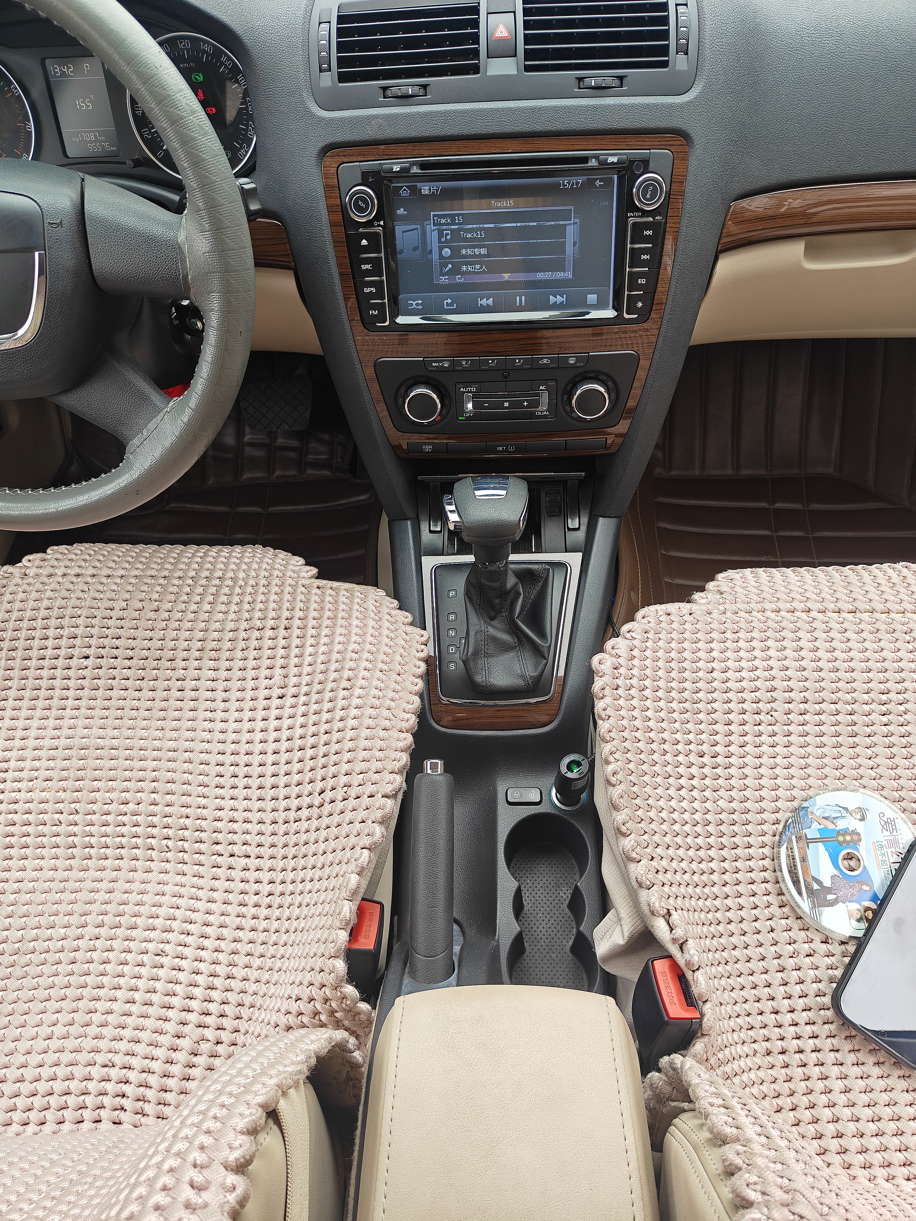 Skoda Octavia 2013 immagine di auto #12