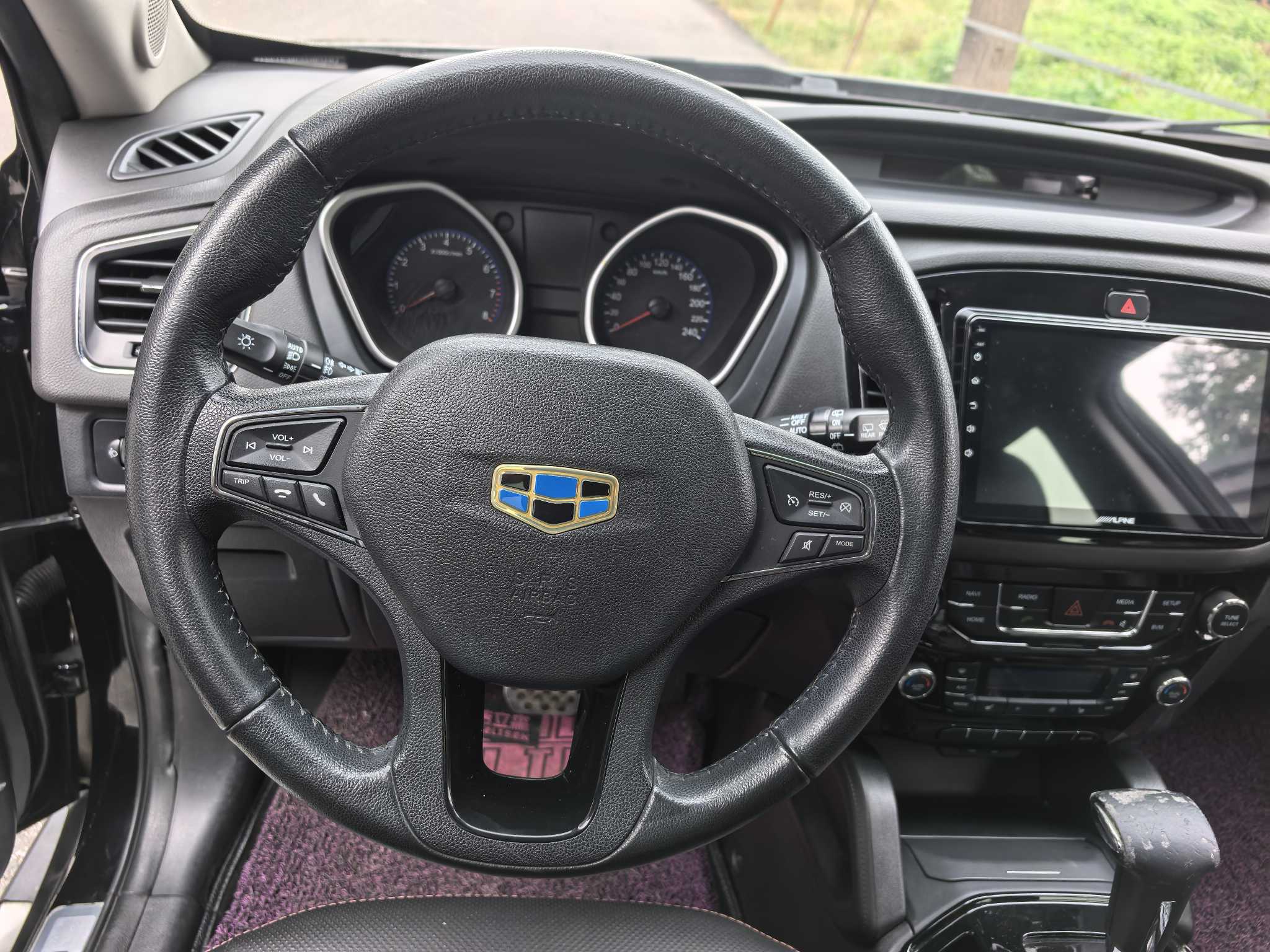 GEELY HaoQing 2015 car image #12