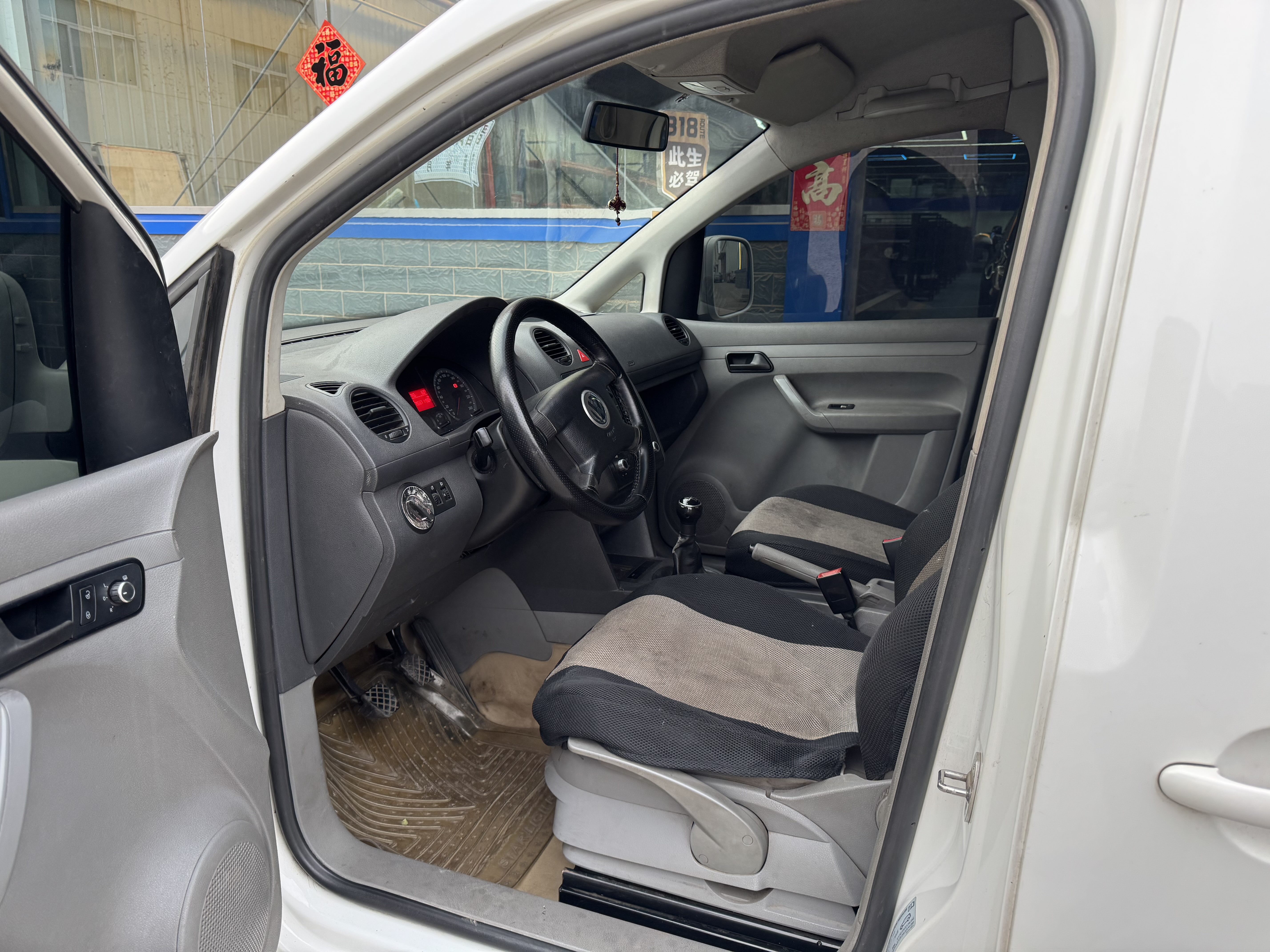 Volkswagen Caddy 2008 immagine di auto #12