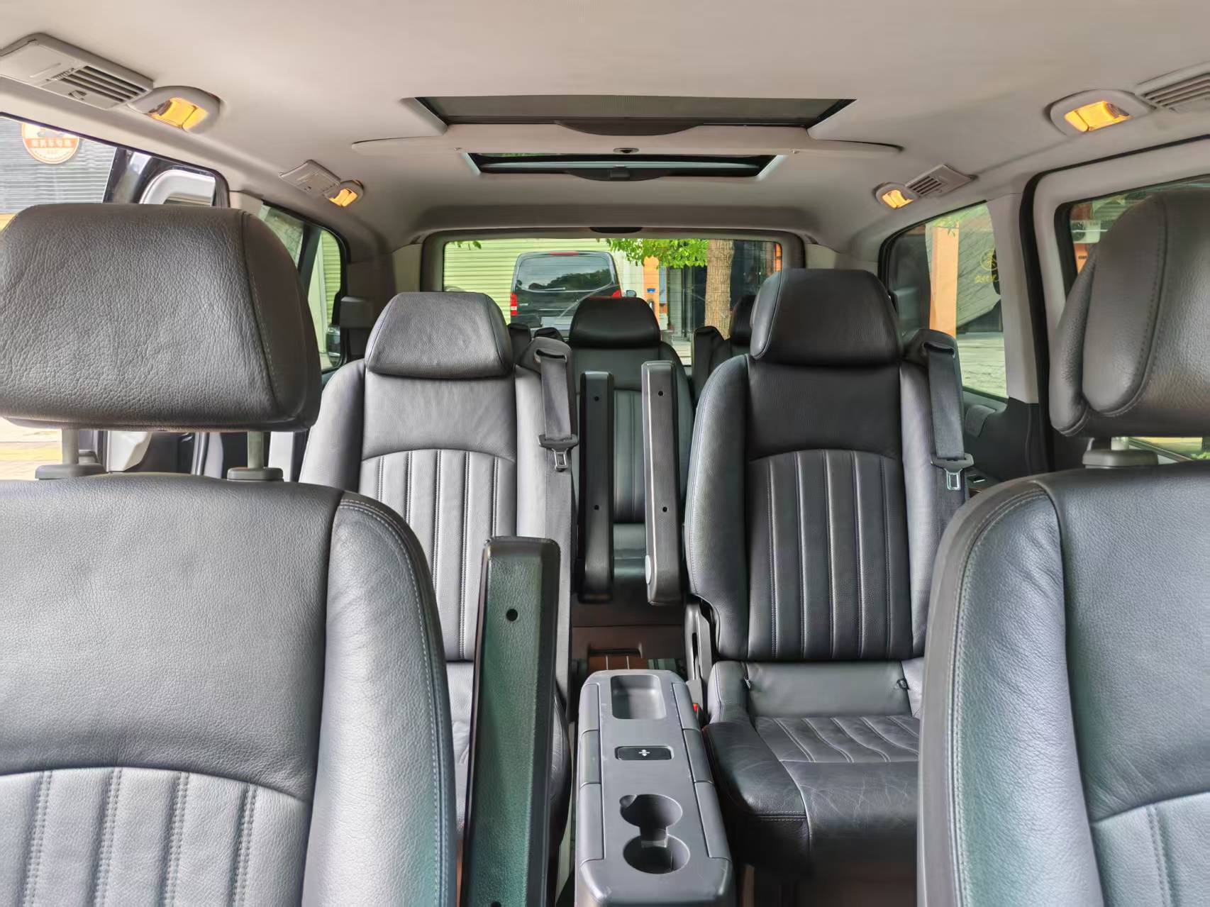 Mercedes-Benz Viano (Imported) 2012 car image #12