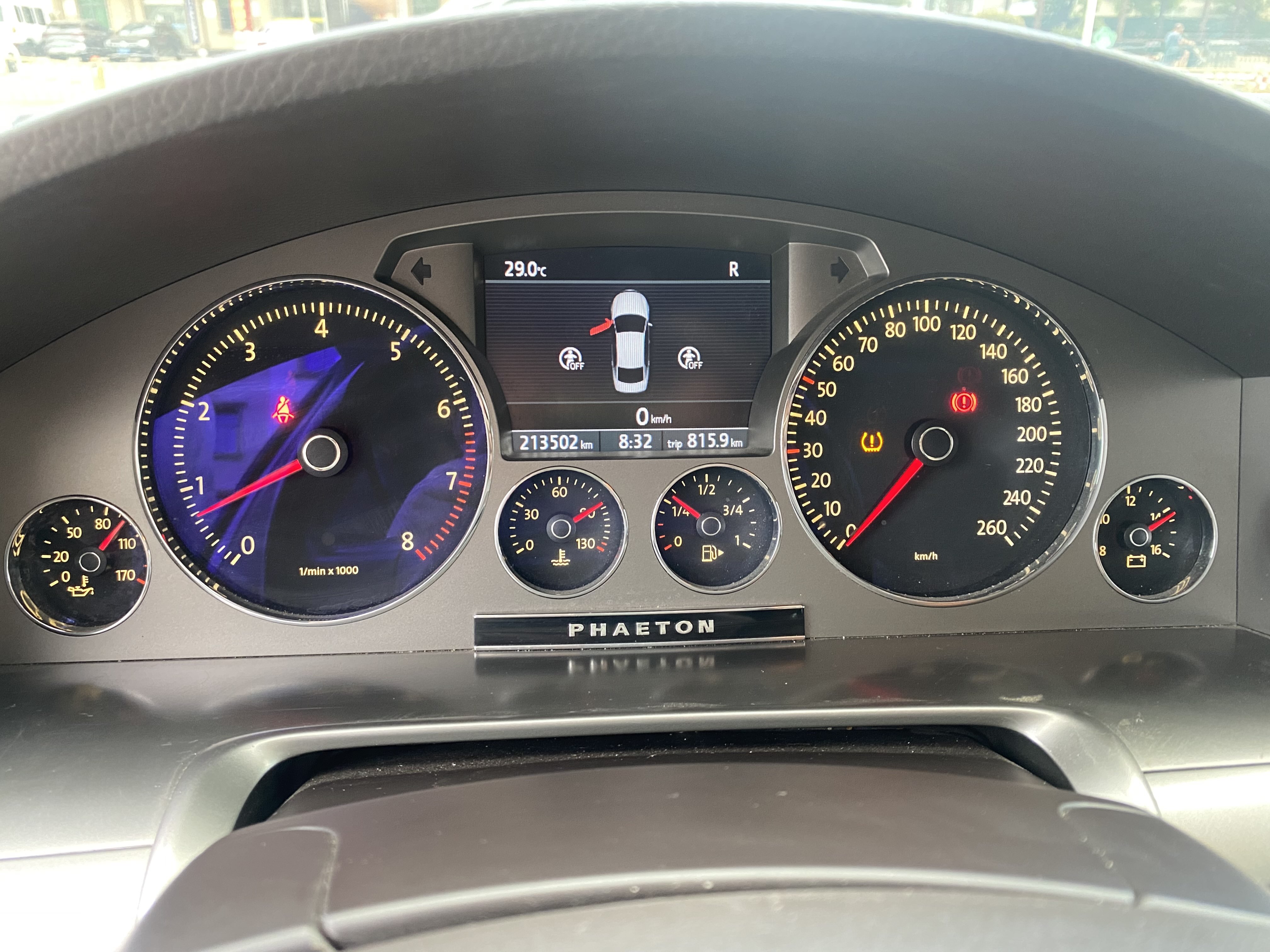 Volkswagen Pheaton 2013 immagine di auto #12