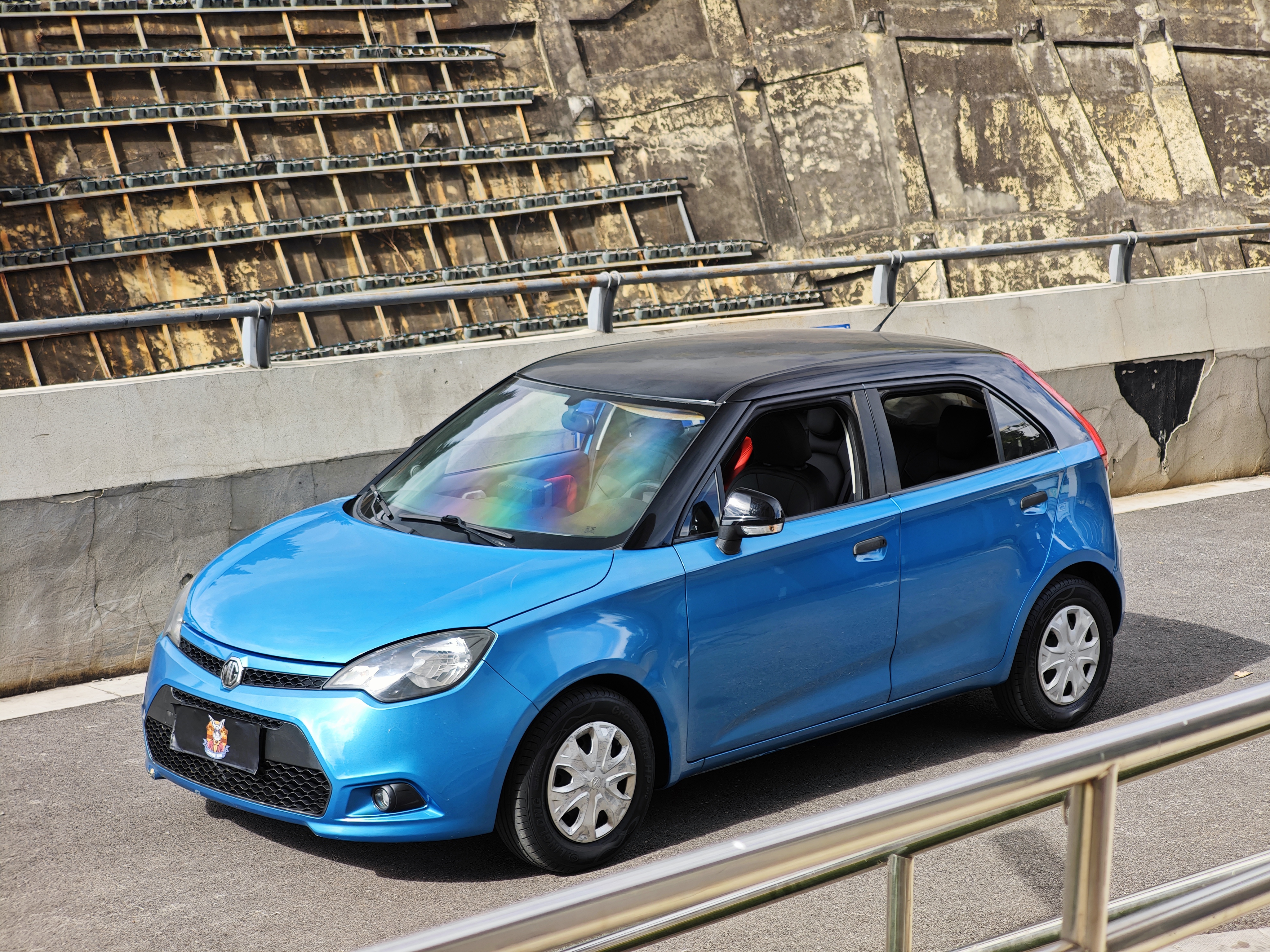 MG 3 2012 car image #12