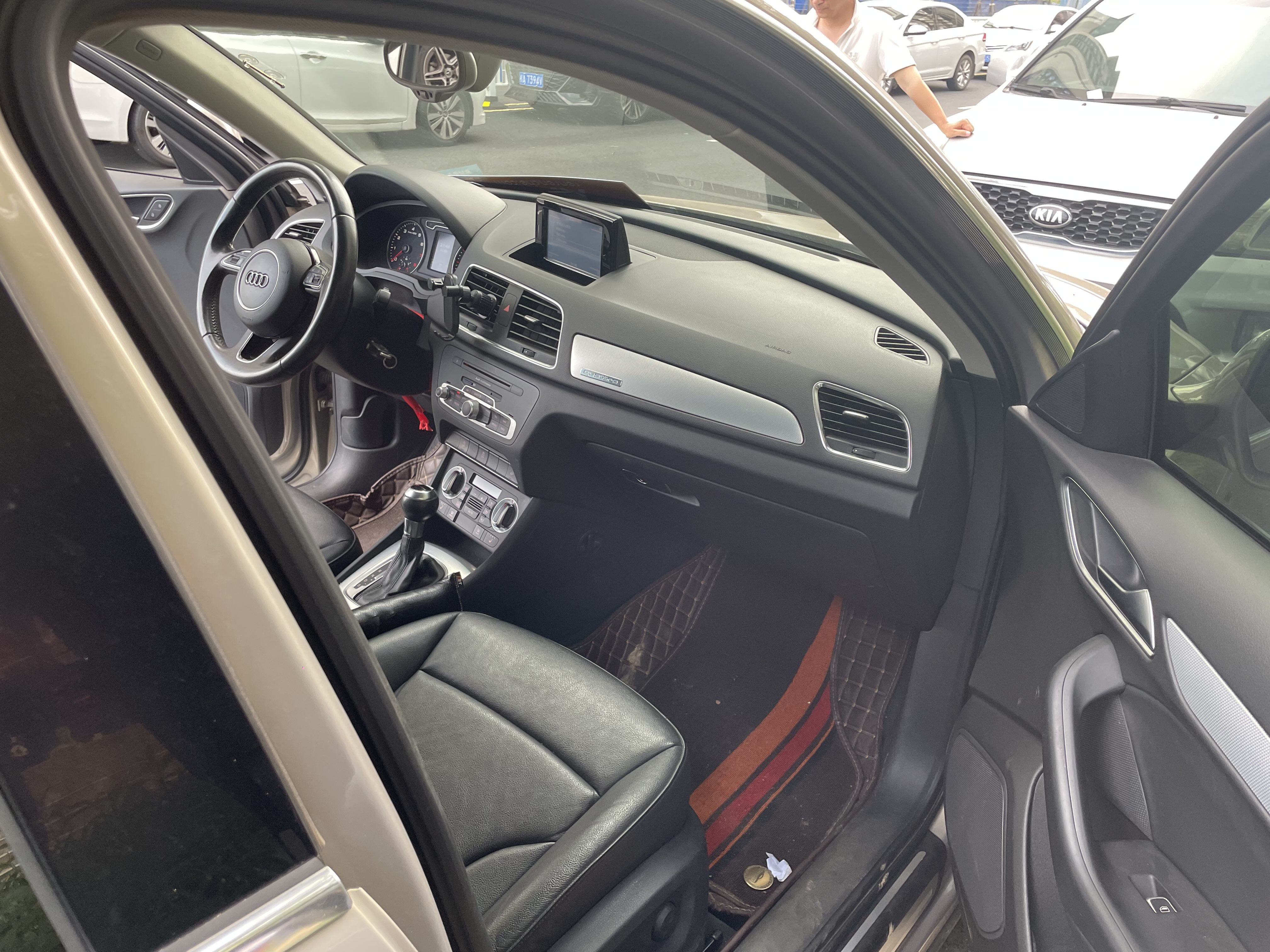 Audi Q3 (Imported) 2013 car image #12