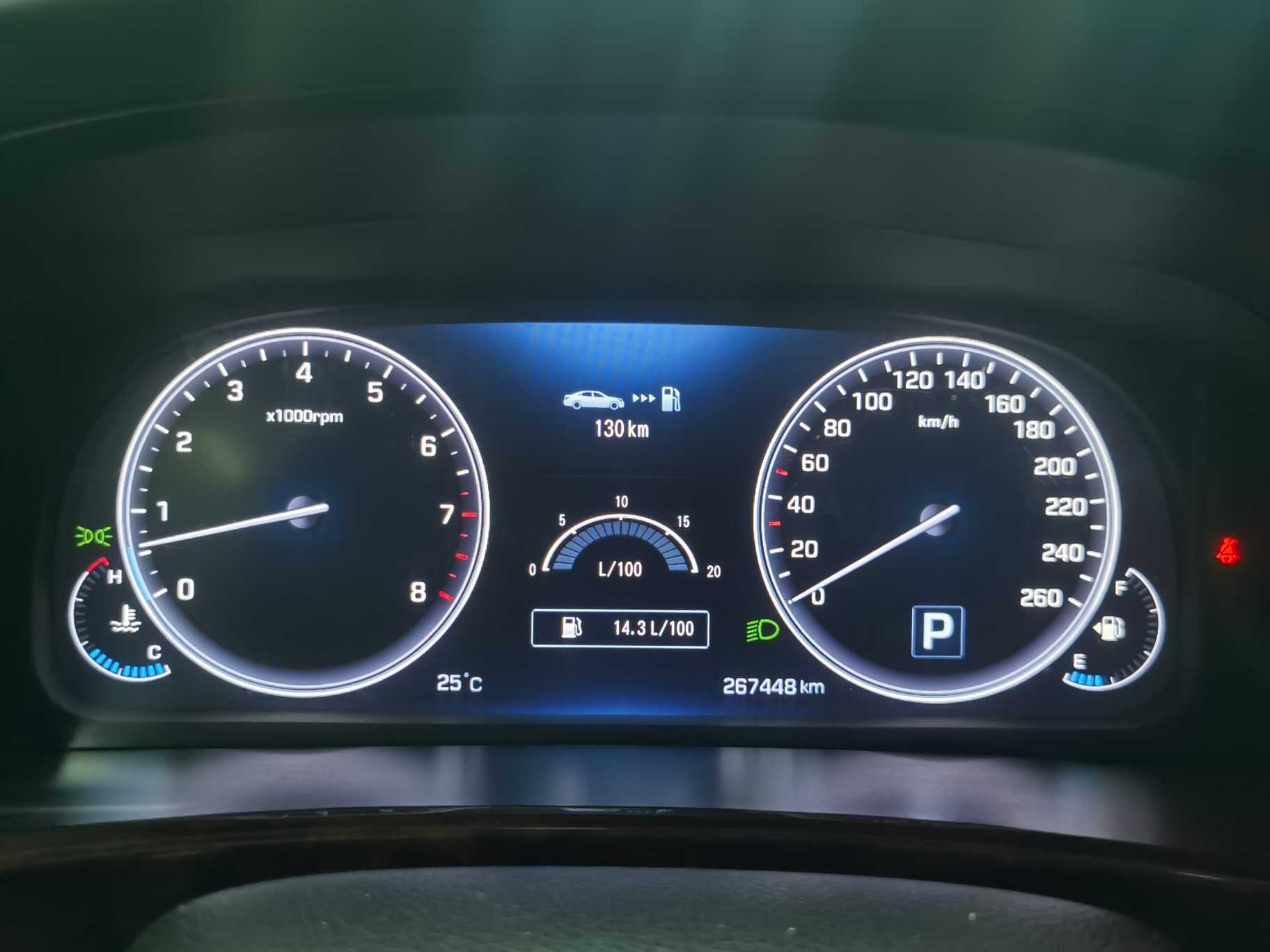 Hyundai Equus 2013 immagine di auto #12