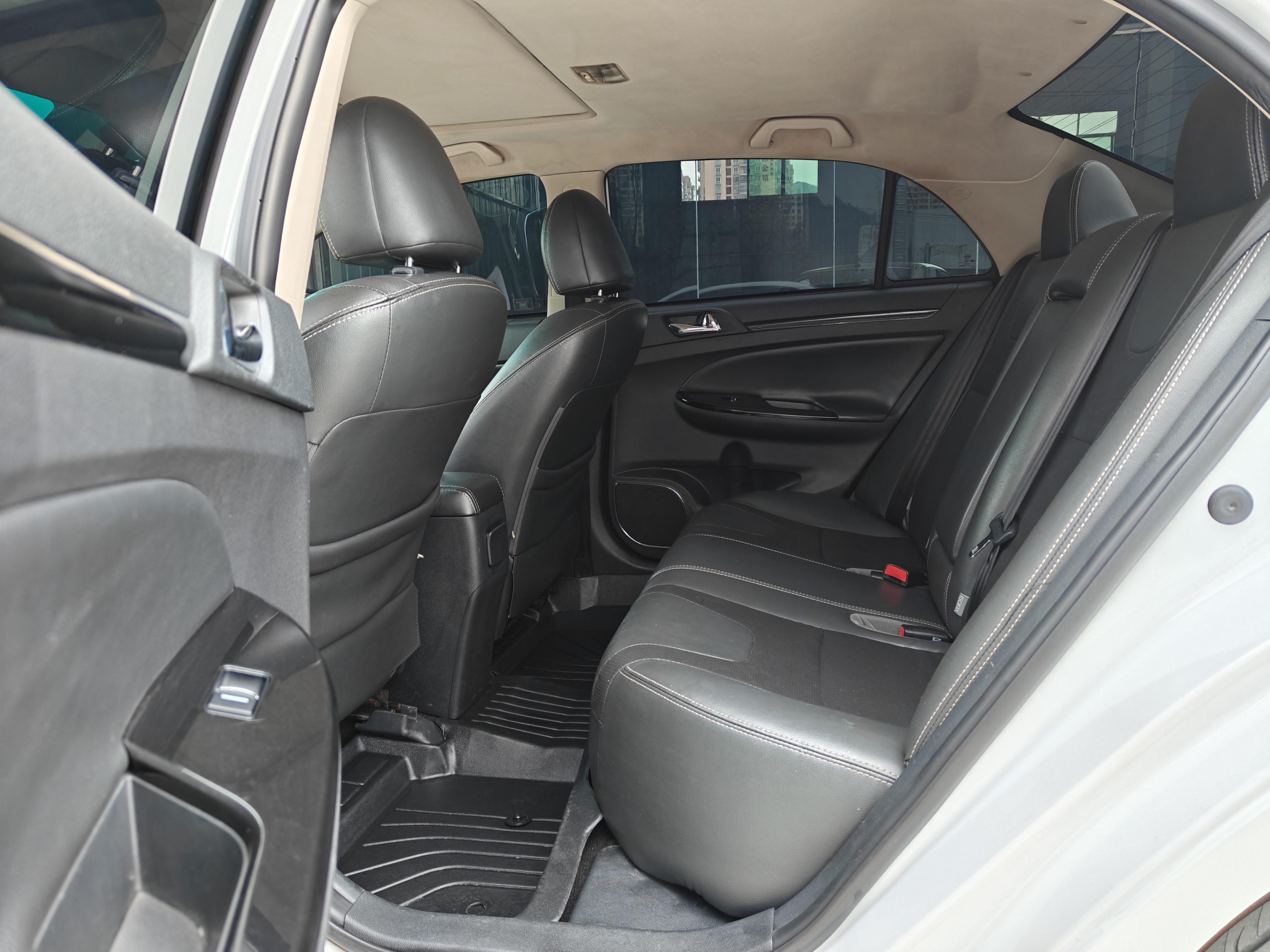 BYD SuRui 2014 immagine di auto #12