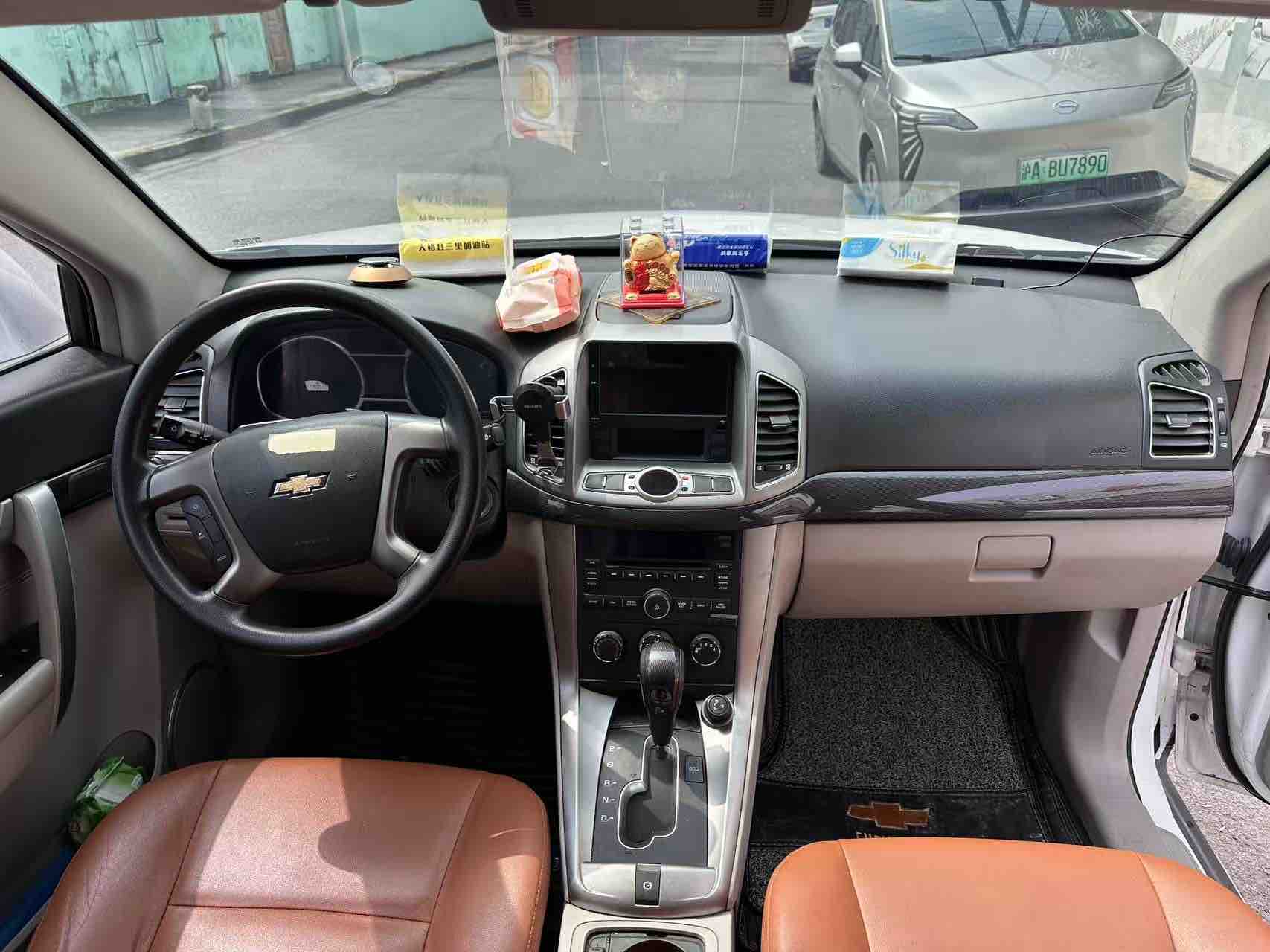 Chevrolet Captiva 2017 car image #12