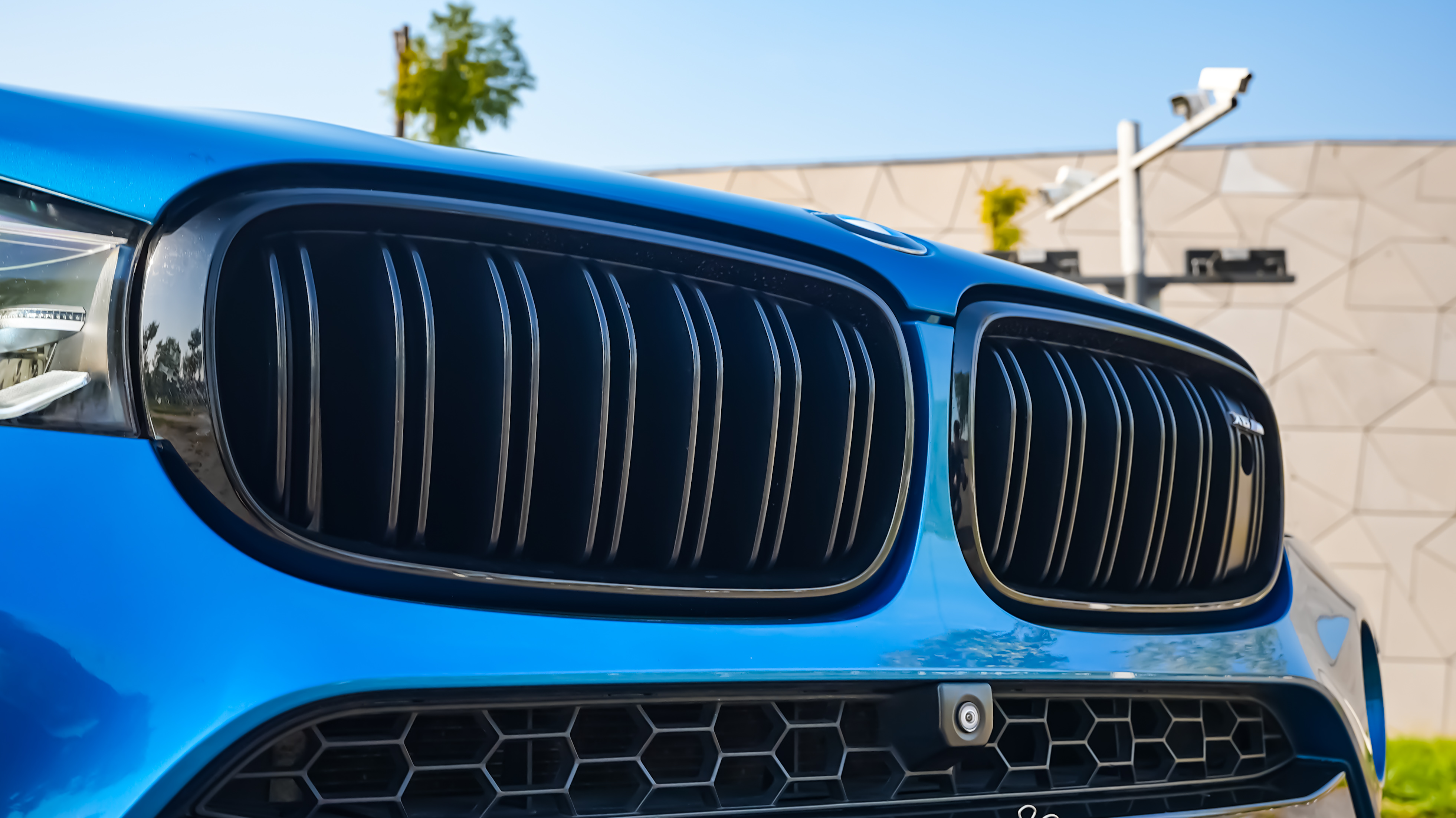 BMW X6 M 2016 car image #12