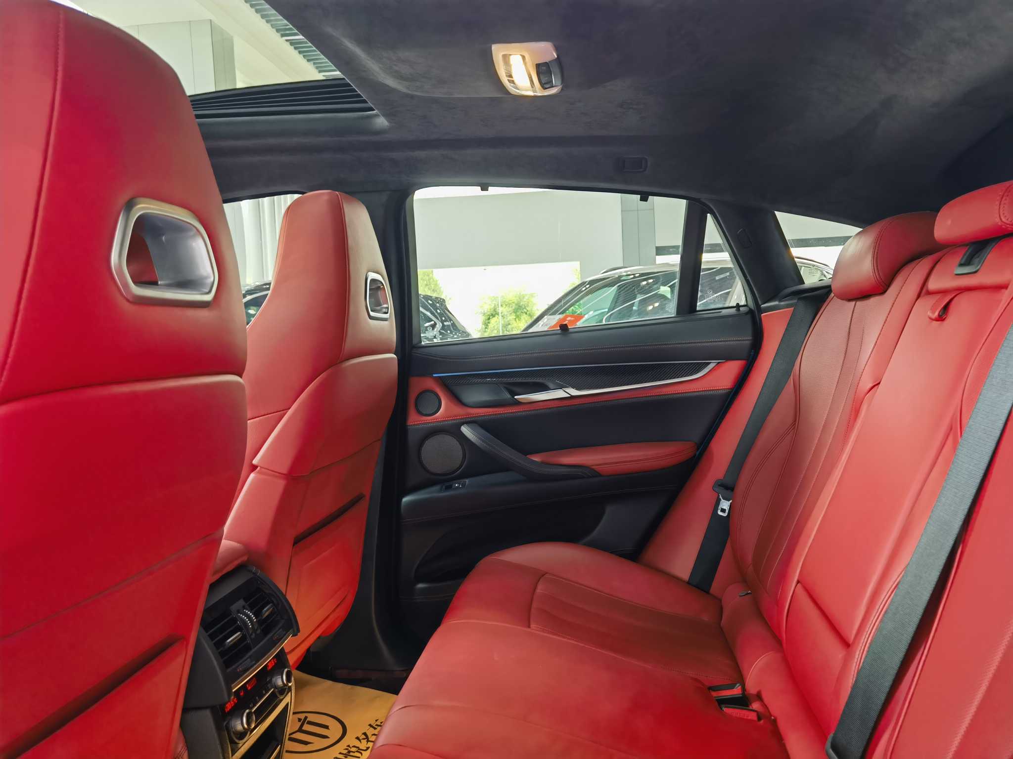 BMW X6 M 2019 immagine di auto #12