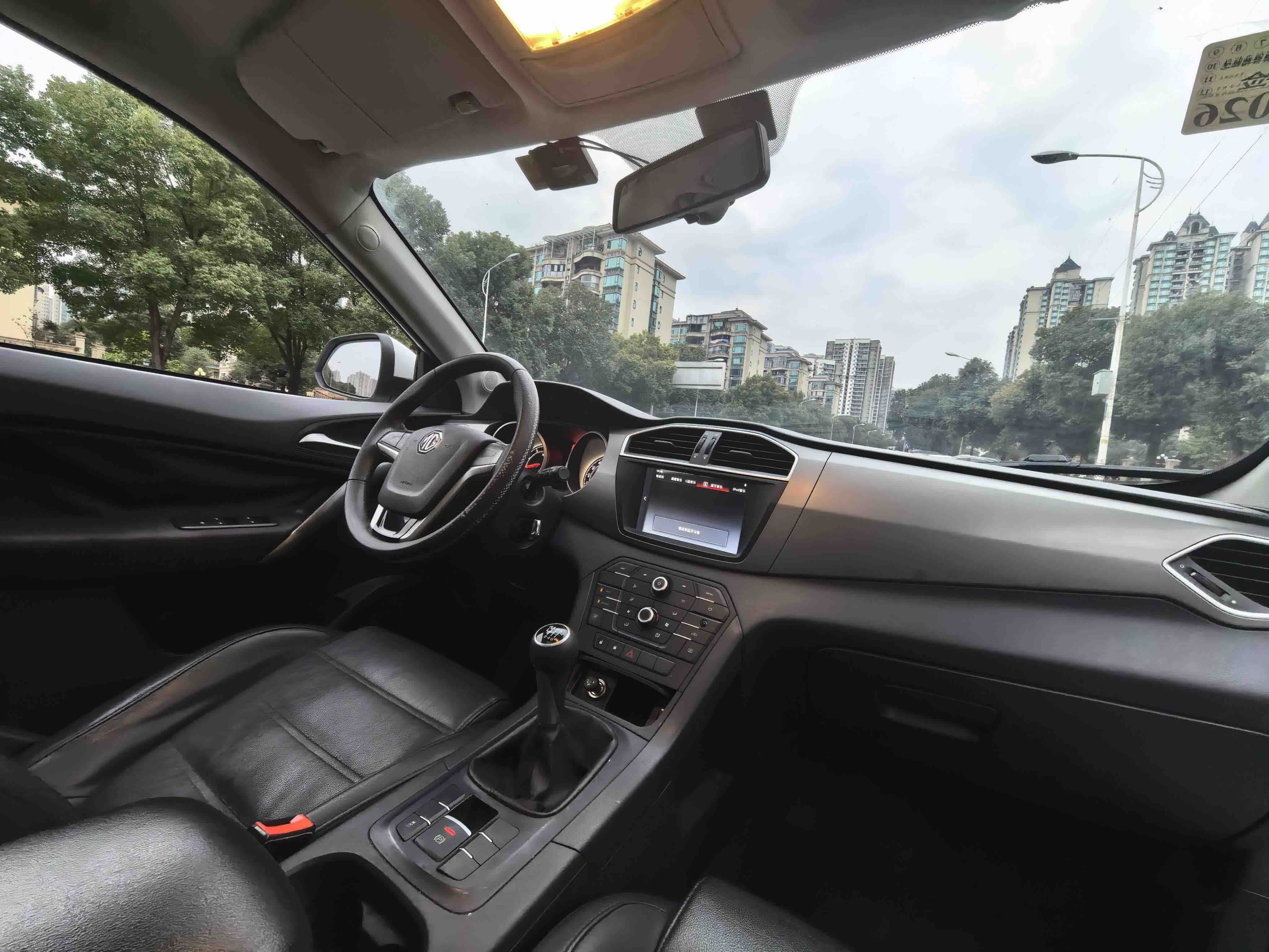 MG GS 2016 car image #12