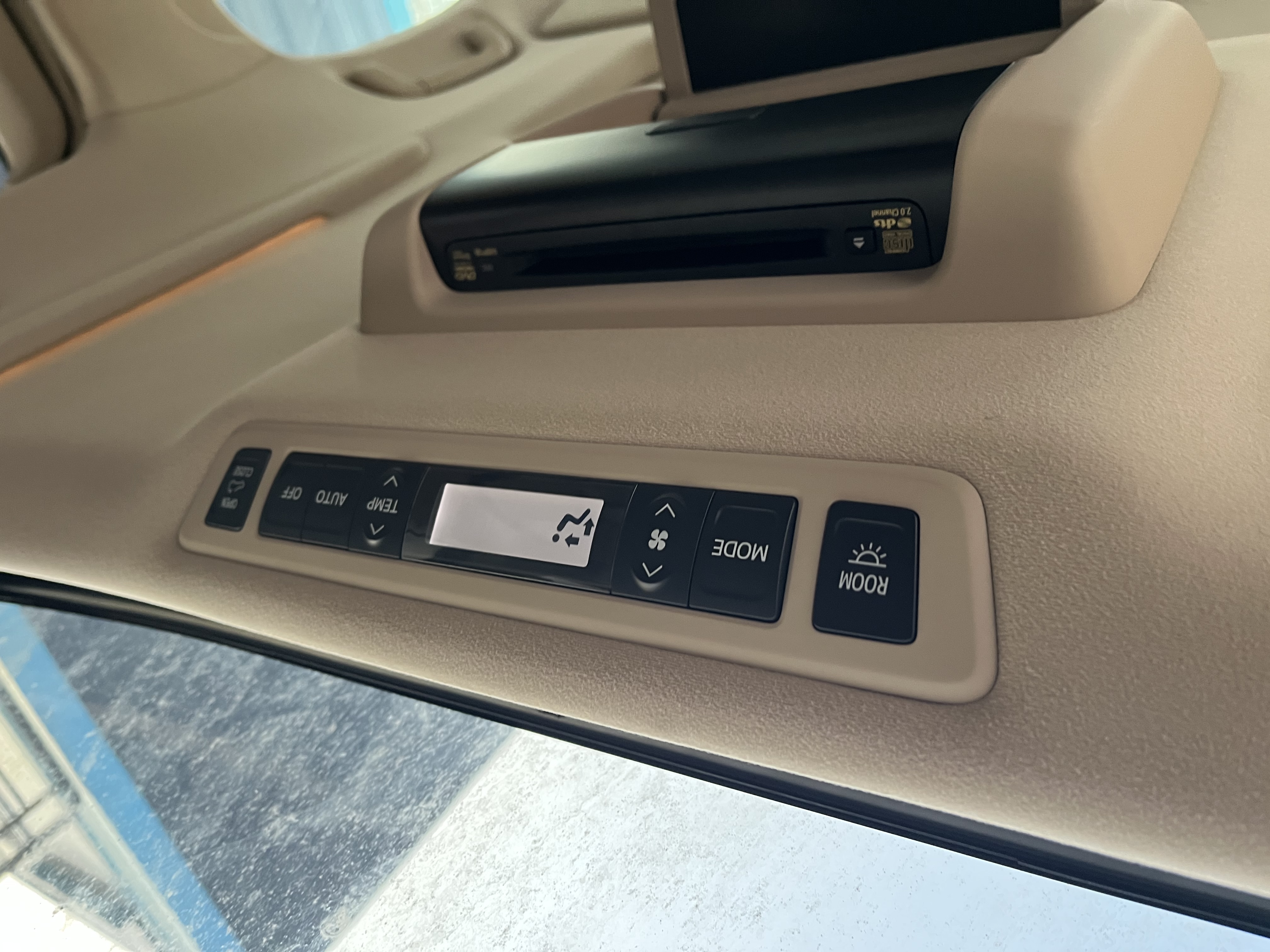 Toyota Alphard 2011 car image #12