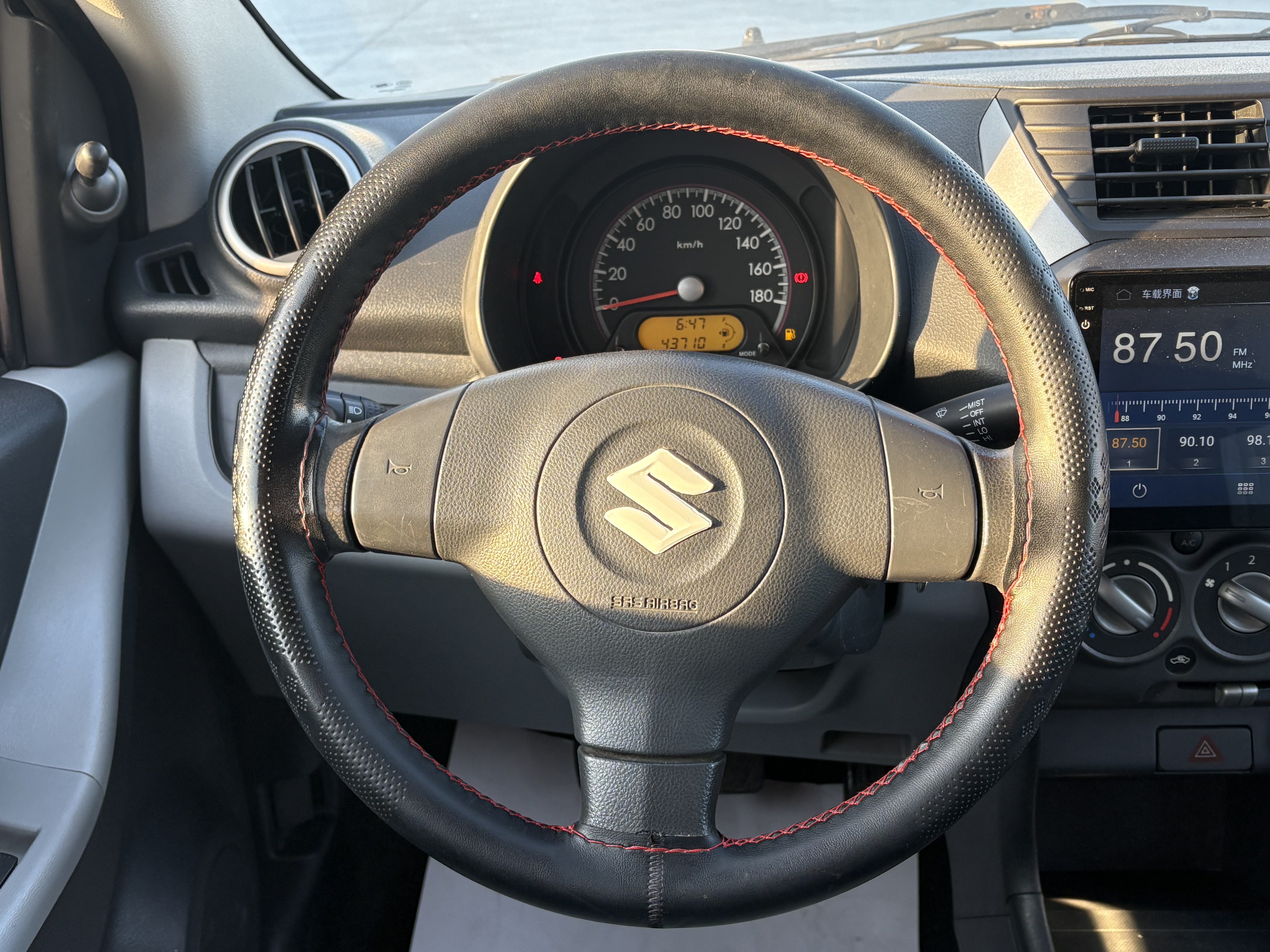 Suzuki Alto 2018 imagem de carro #12