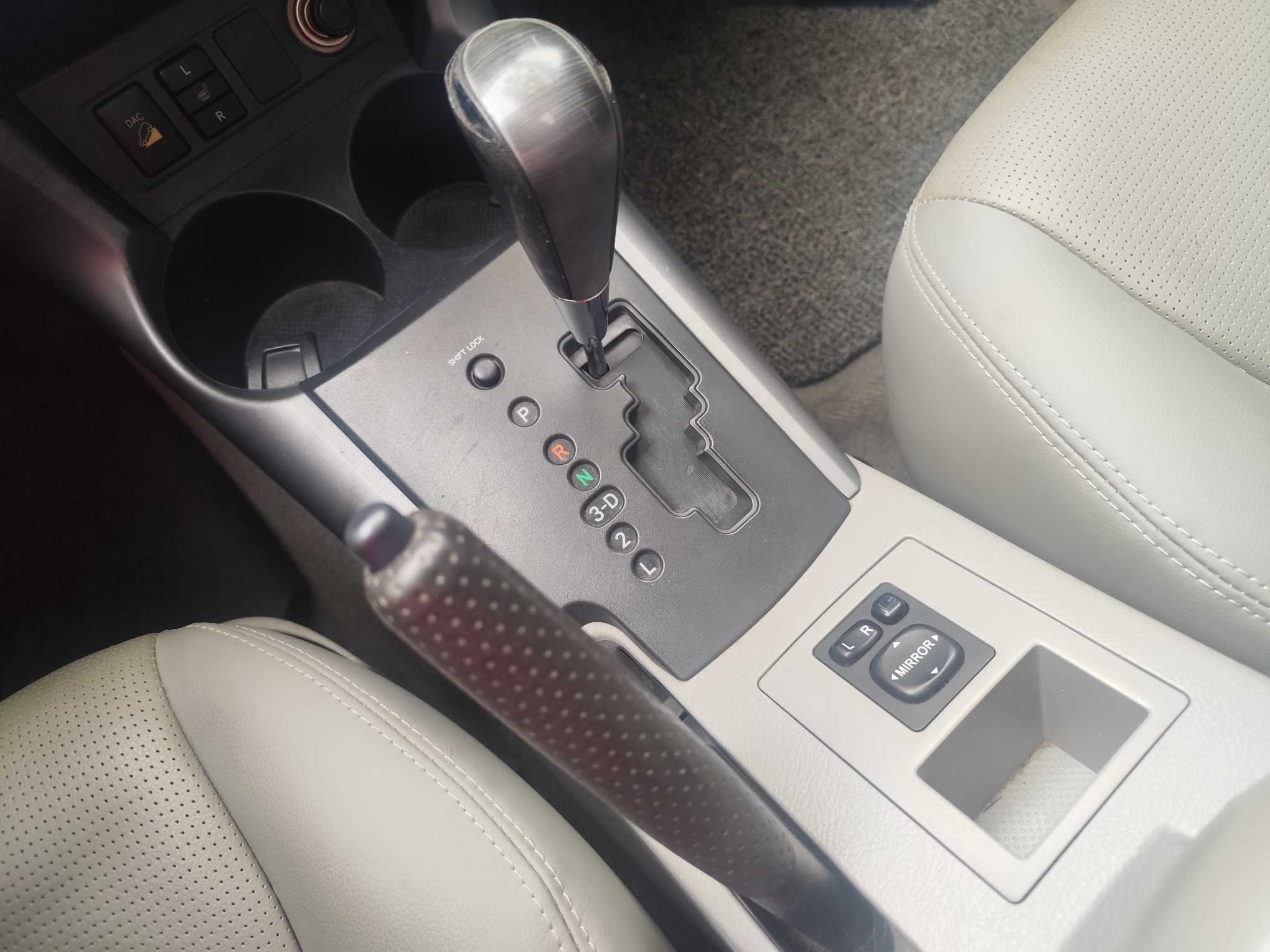 Toyota RAV4 (Imported) 2009 image de voiture #12