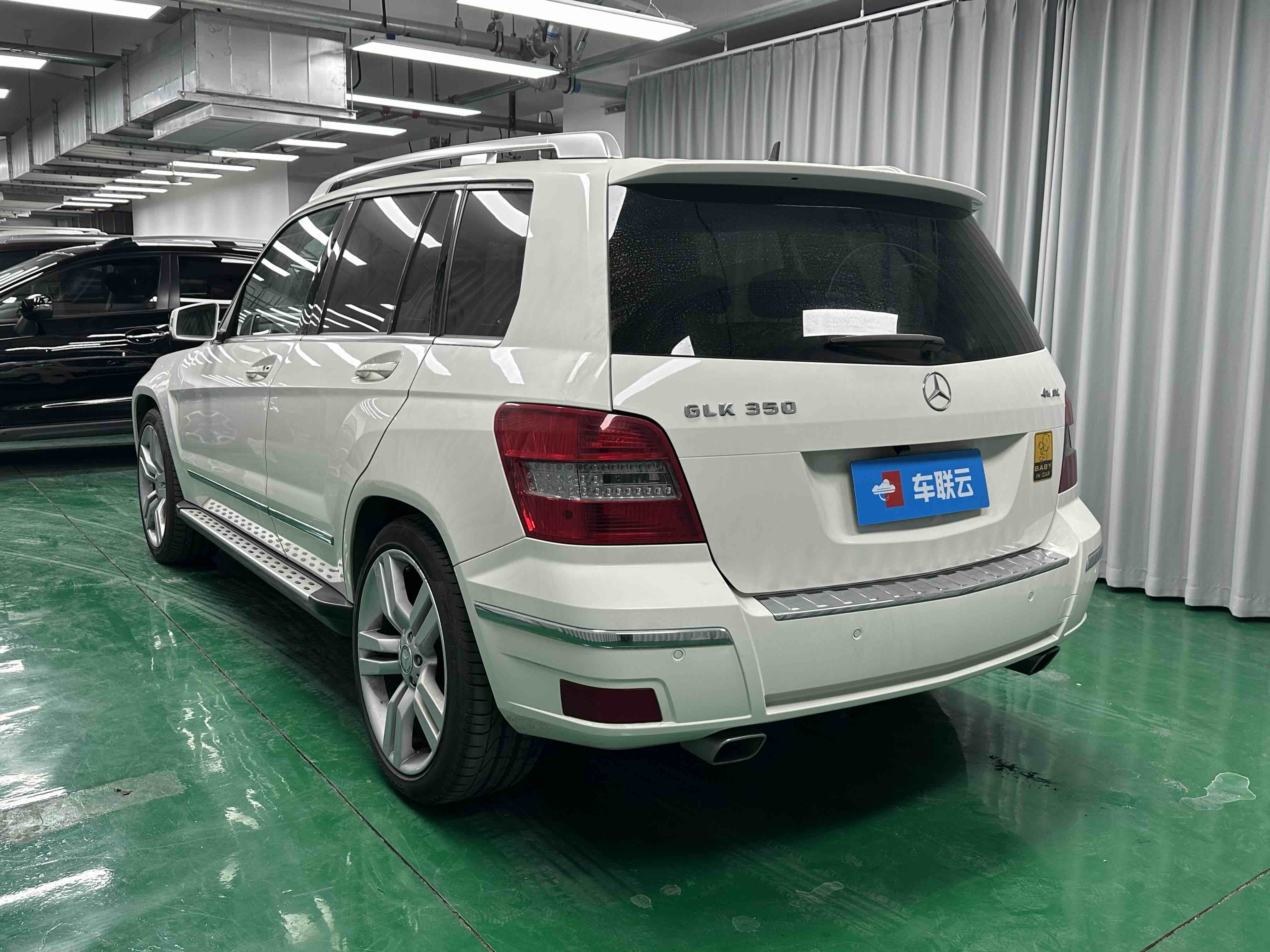 Mercedes-Benz GLK Class (Imported) 2010 car image #12