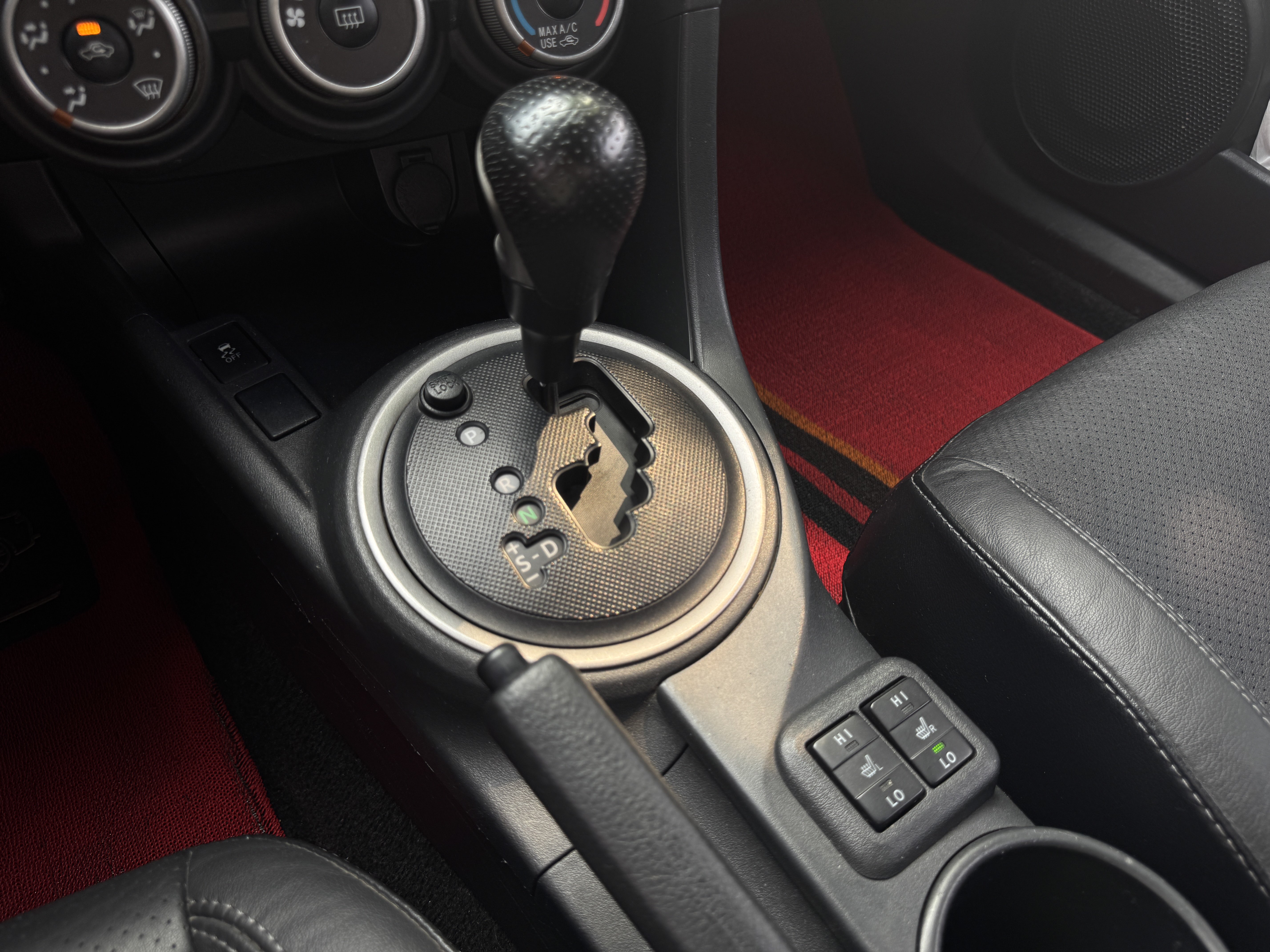 Toyota Zelas 2011 car image #12