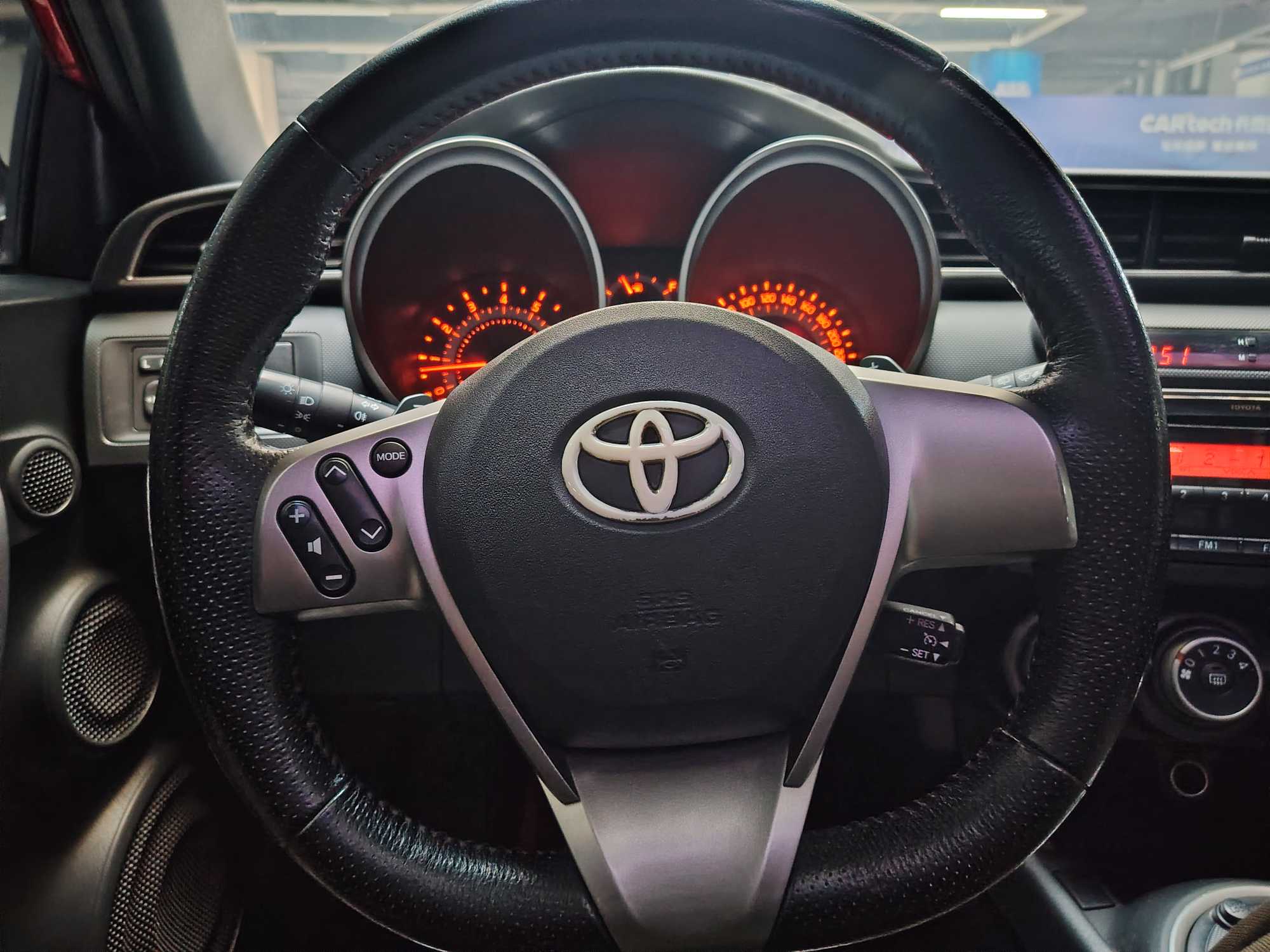 Toyota Zelas 2012 car image #12