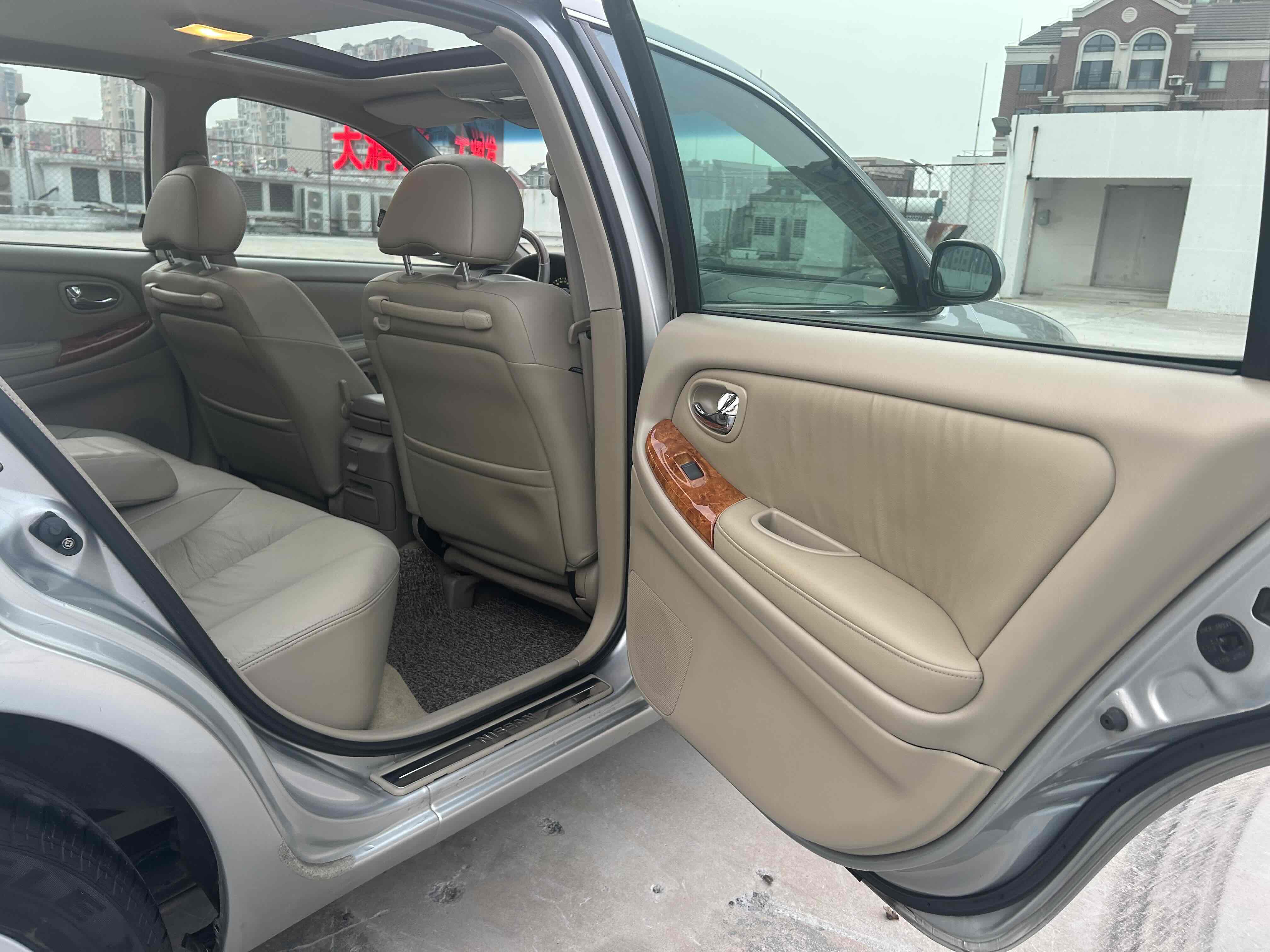 日产 风度 2003 汽车图片 #12