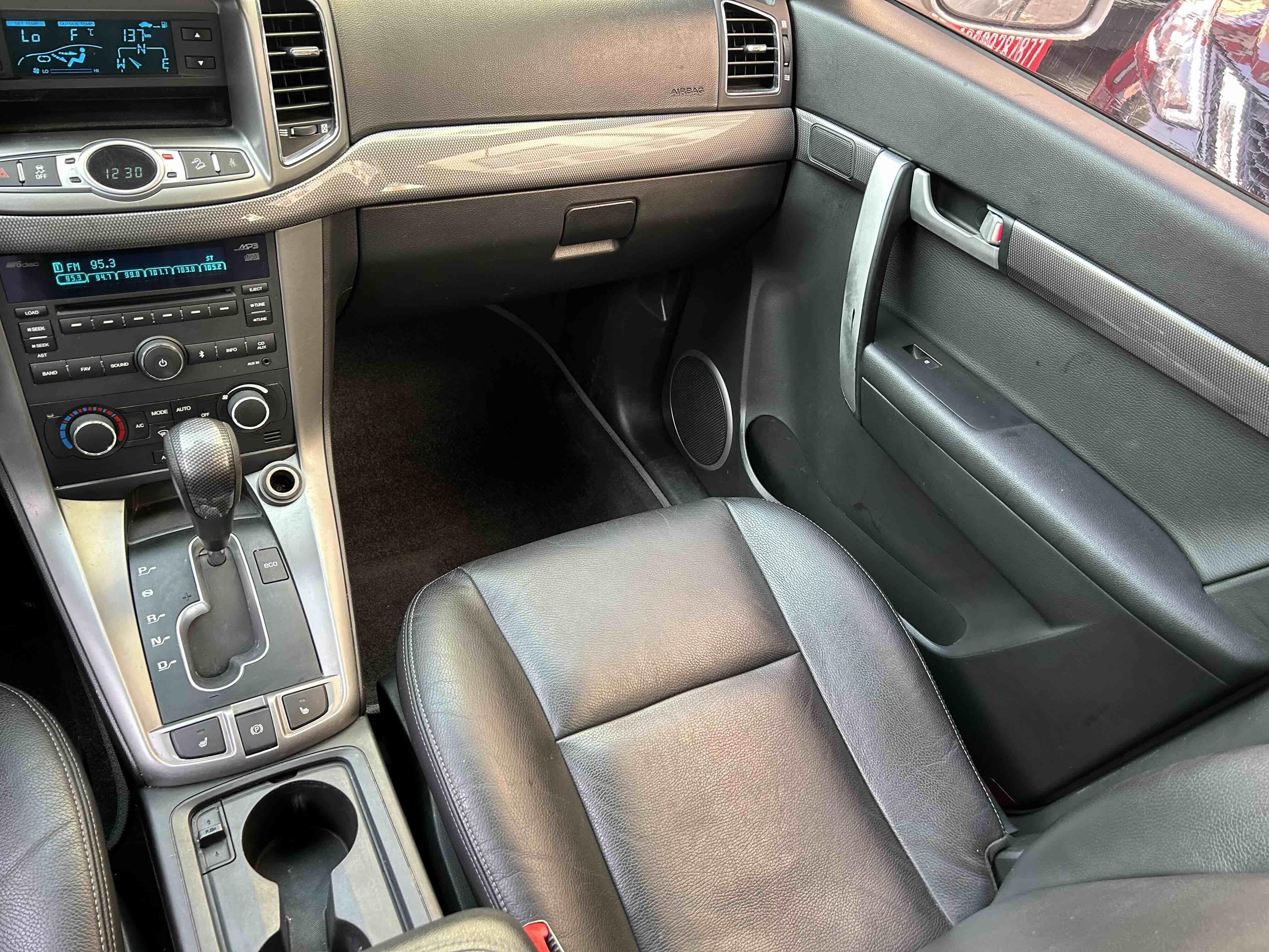 Chevrolet Captiva (Imported) 2011 car image #12