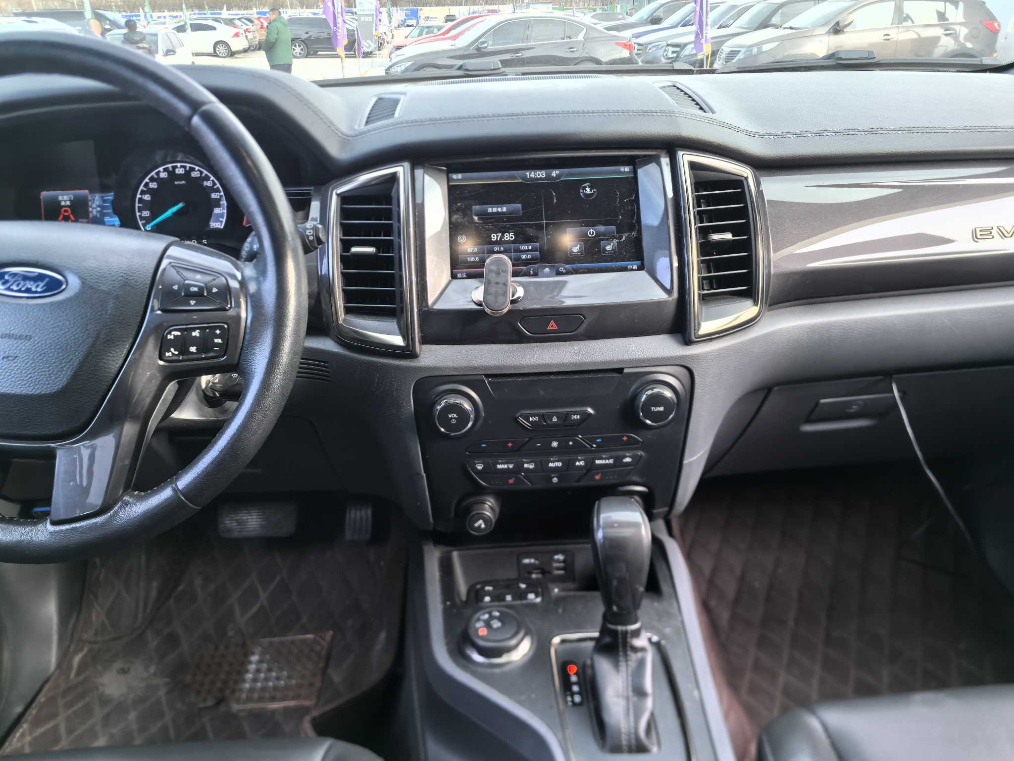 Ford Everest 2016 car image #12