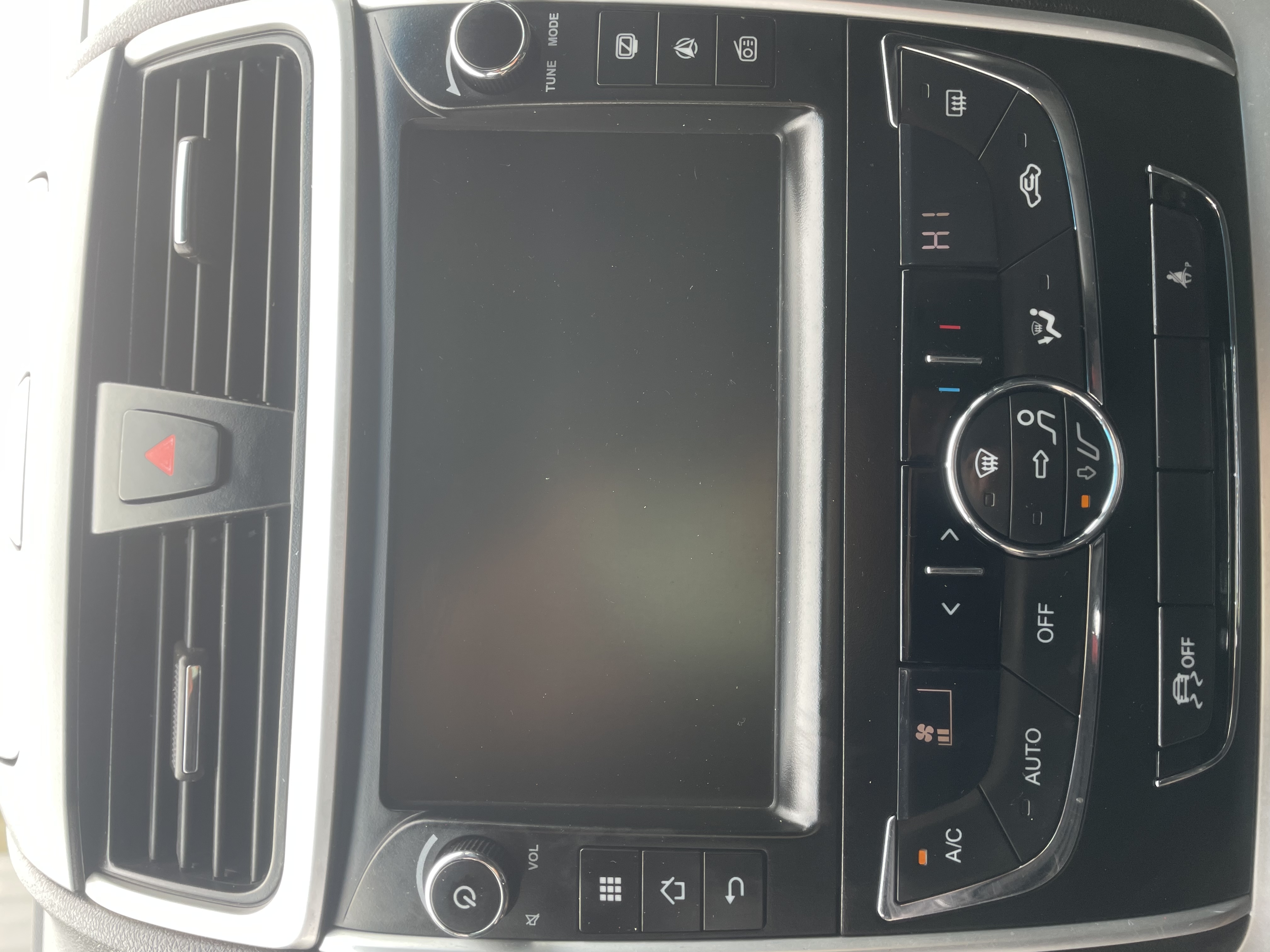 GEELY Emgrand 2015 car image #12