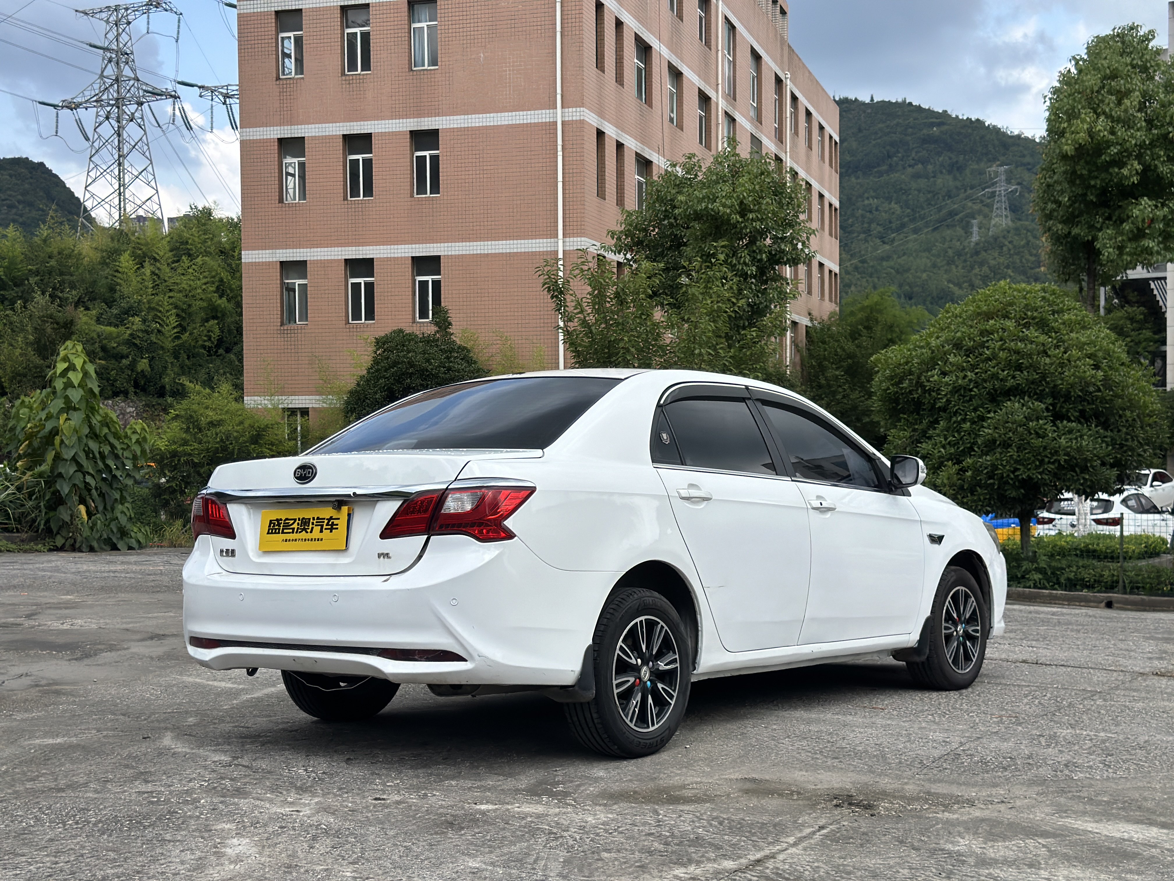 BYD SuRui 2017 immagine di auto #12