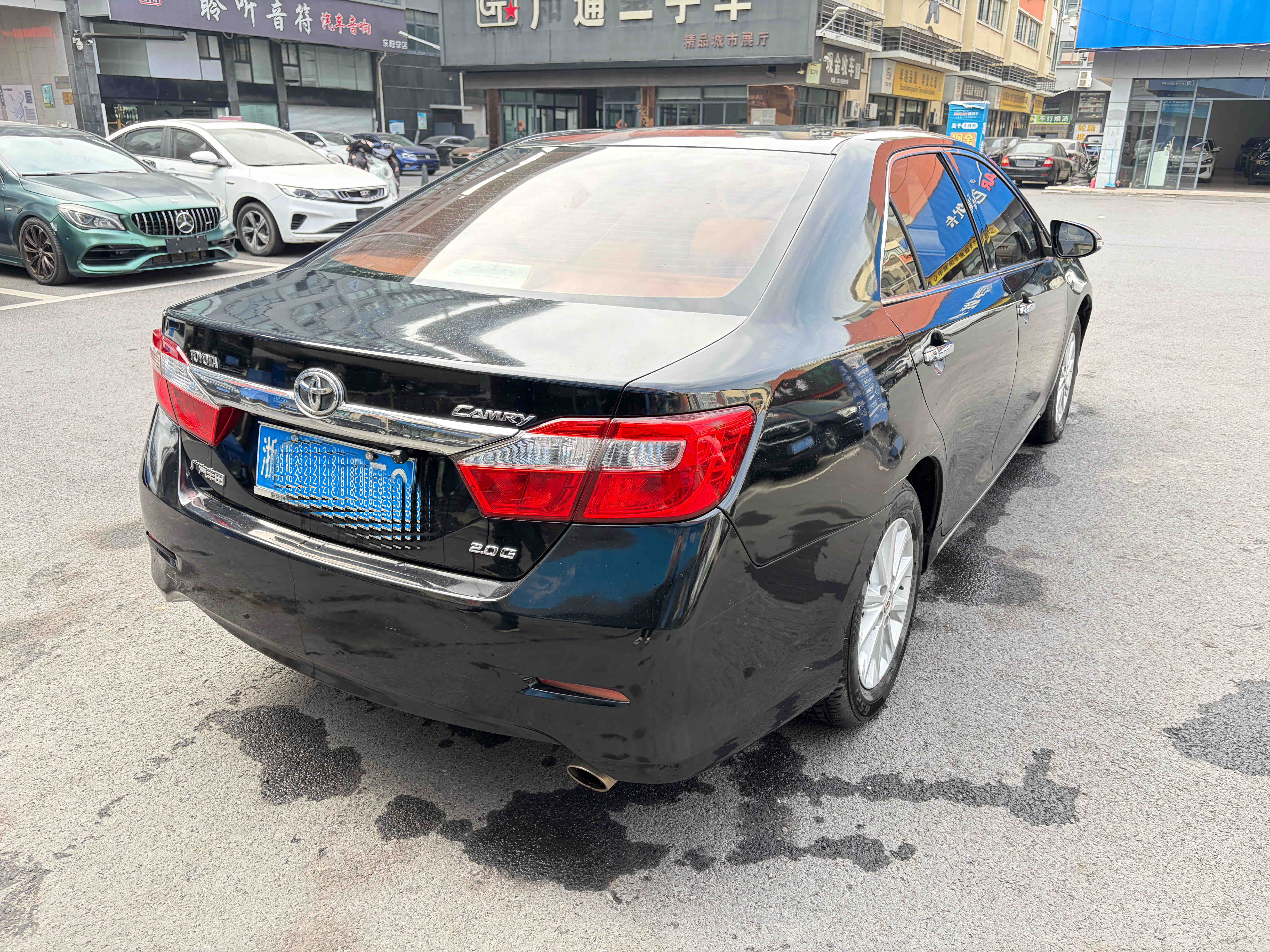 Toyota Camry 2012 immagine di auto #12