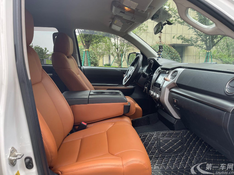 Toyota Tundra 2015 immagine di auto #12