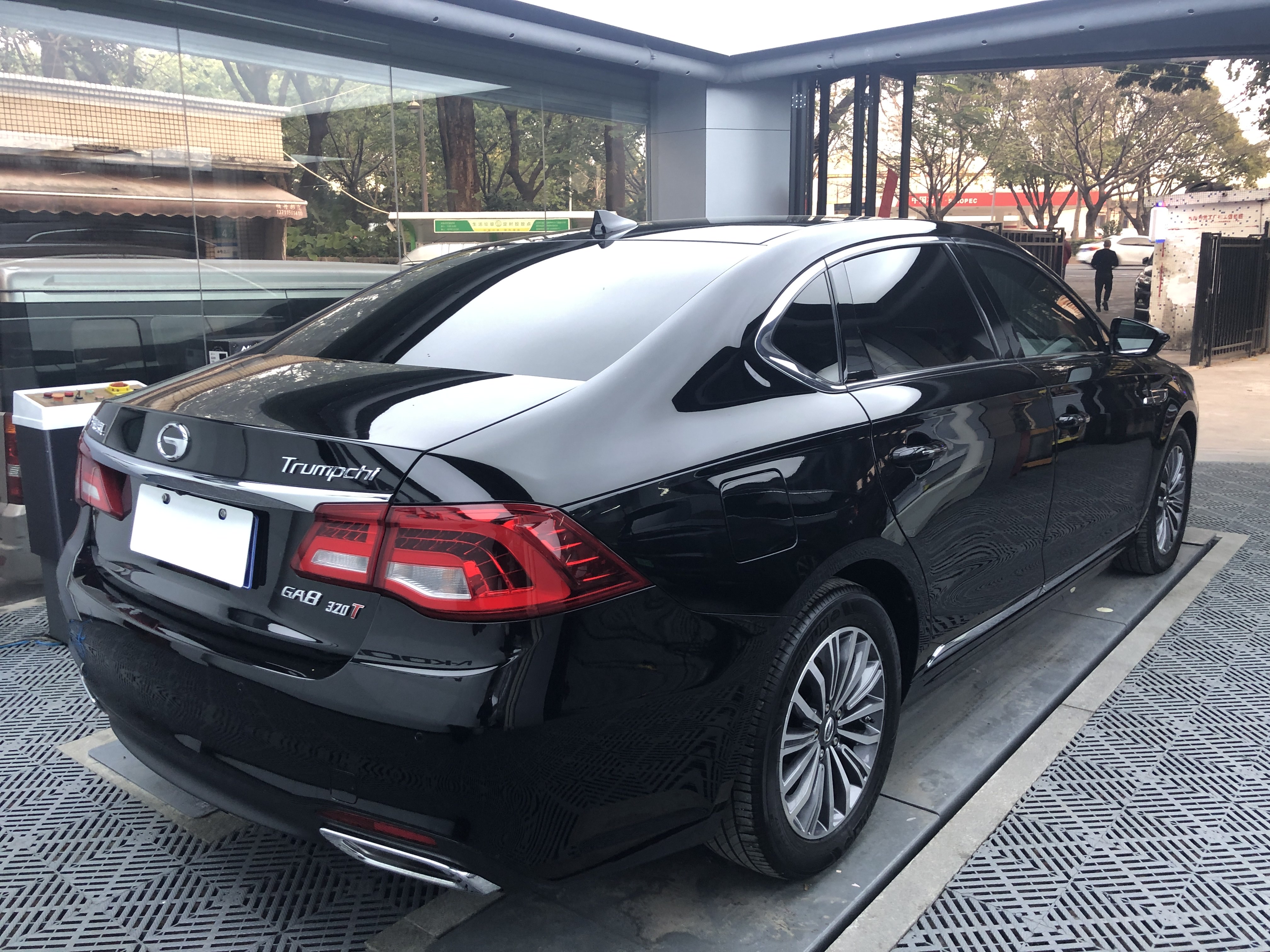 GAC Trumpchi GA8 2018 car image #12