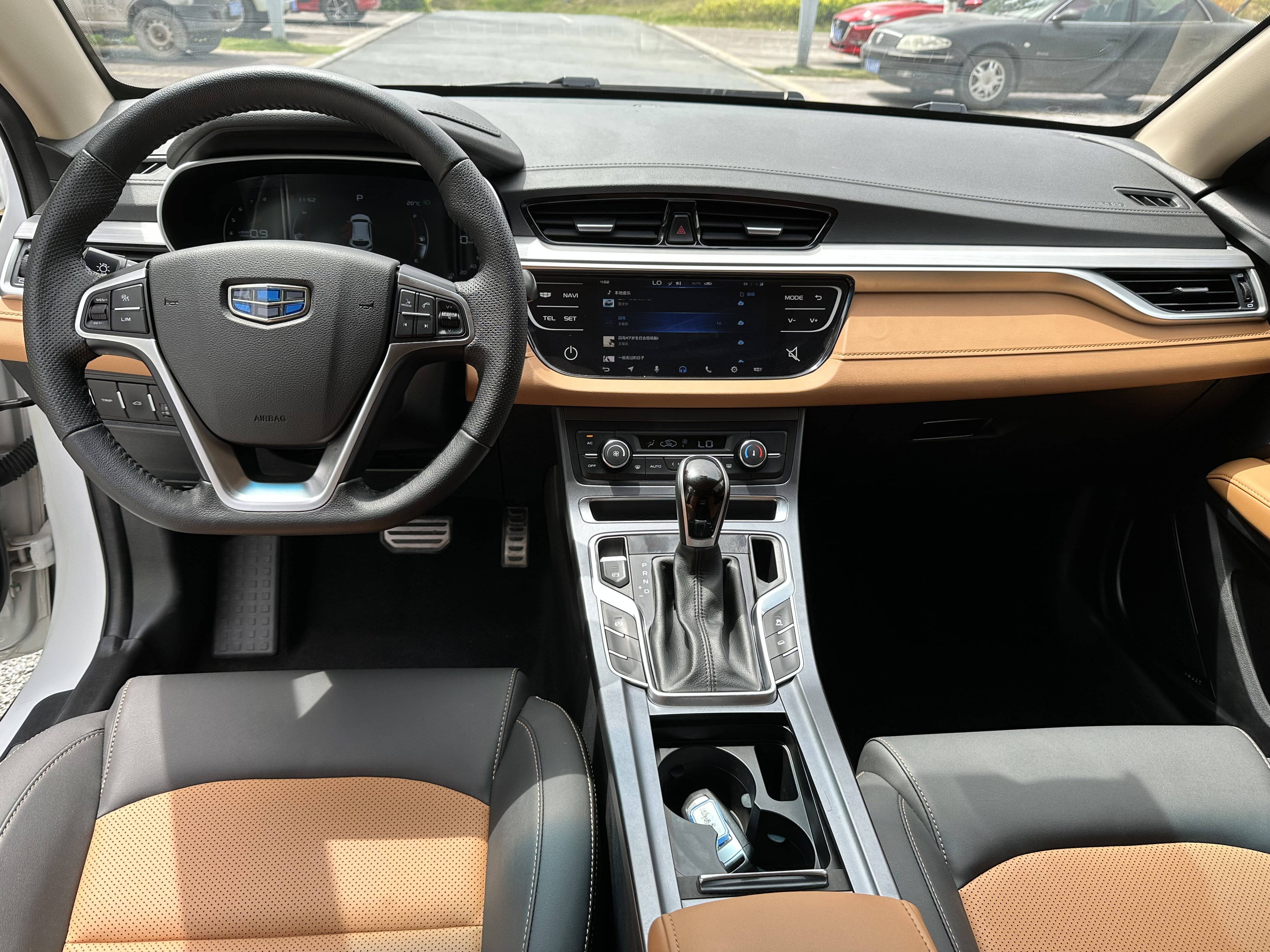 GEELY Vision S1 2018 car image #12