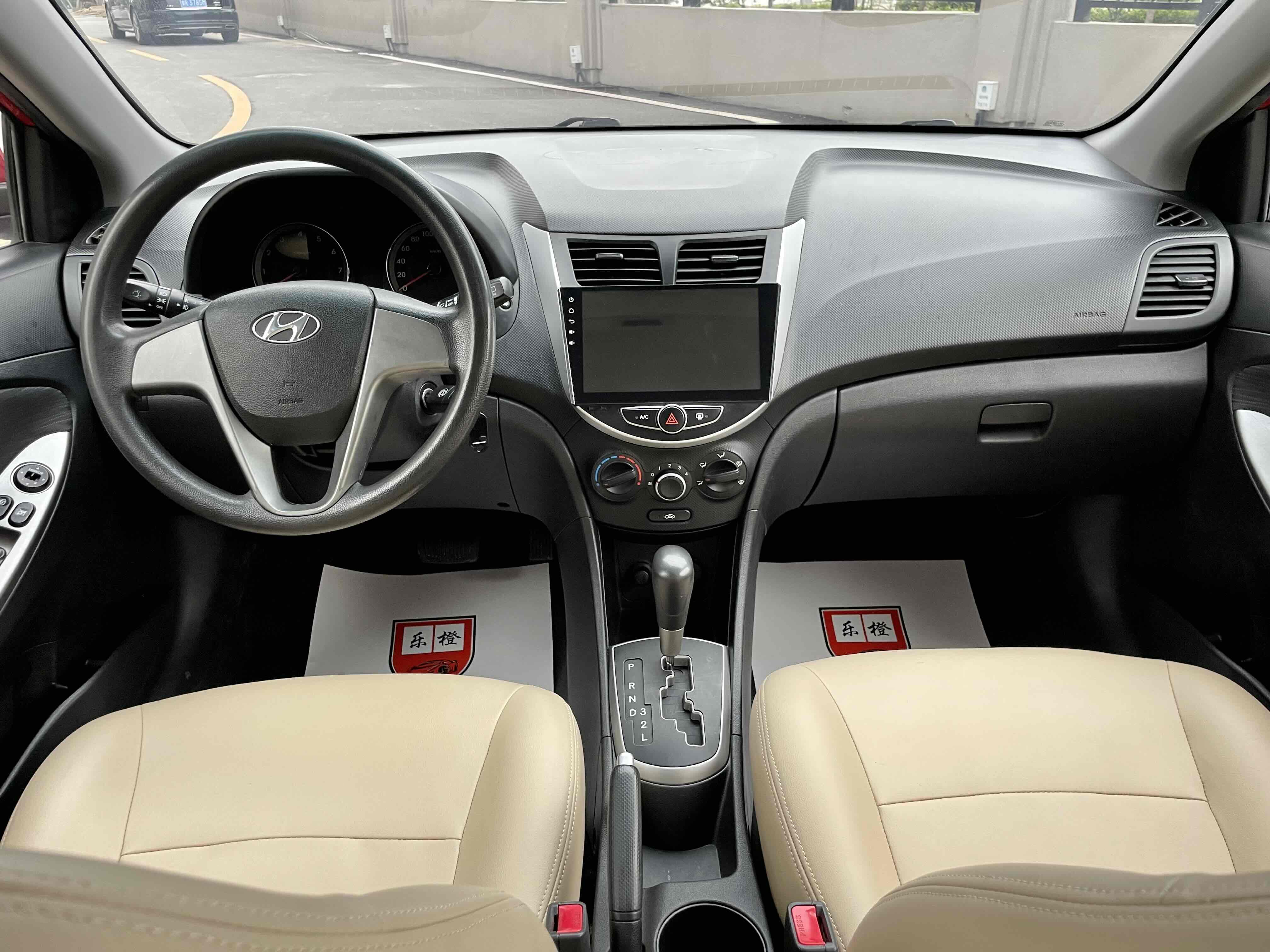 Hyundai Reina Hatchback 2014 #12 Hyundai Reina Hatchback 2014 car image #12