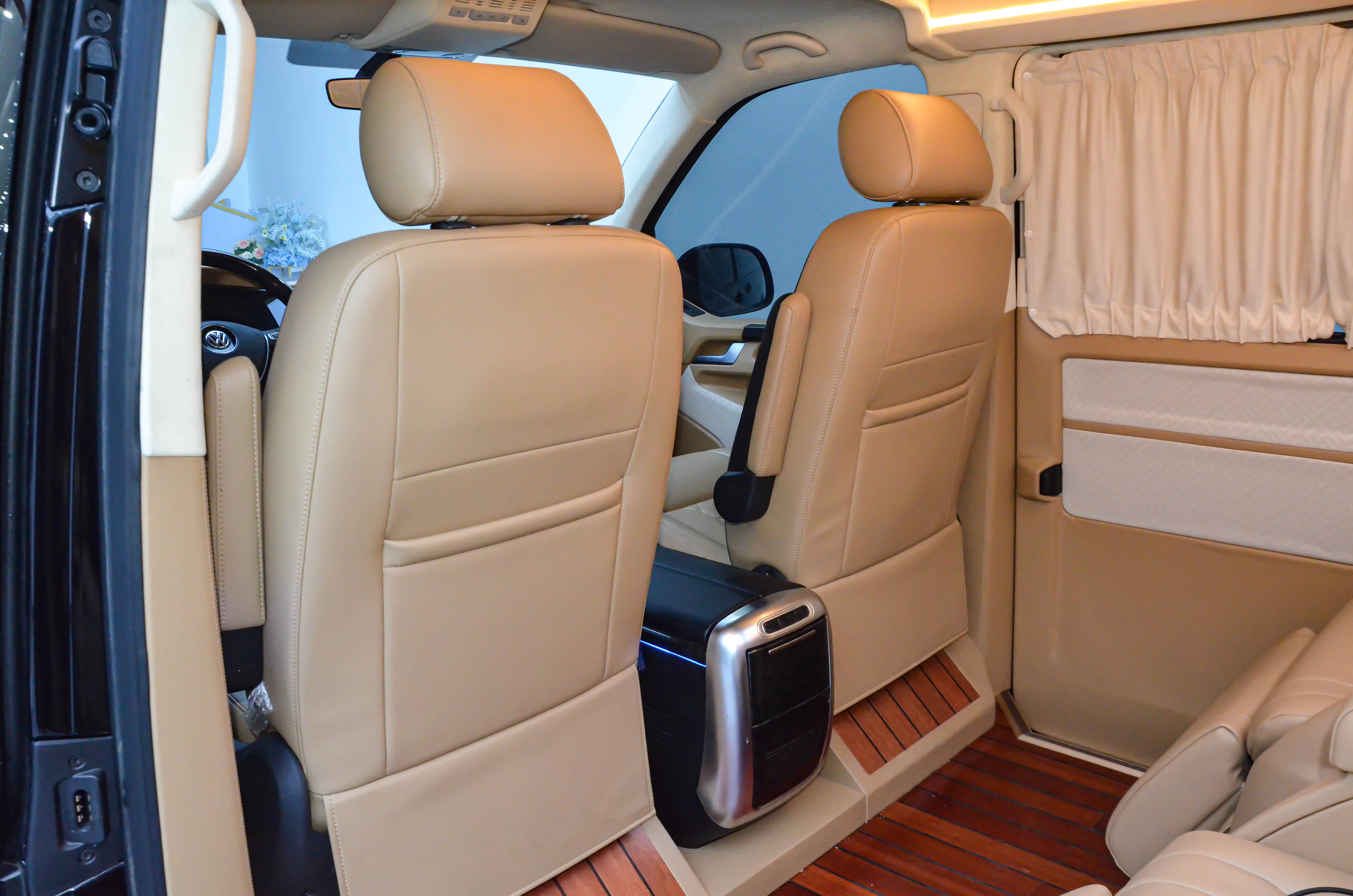 Volkswagen Caravelle 2020 car image #12