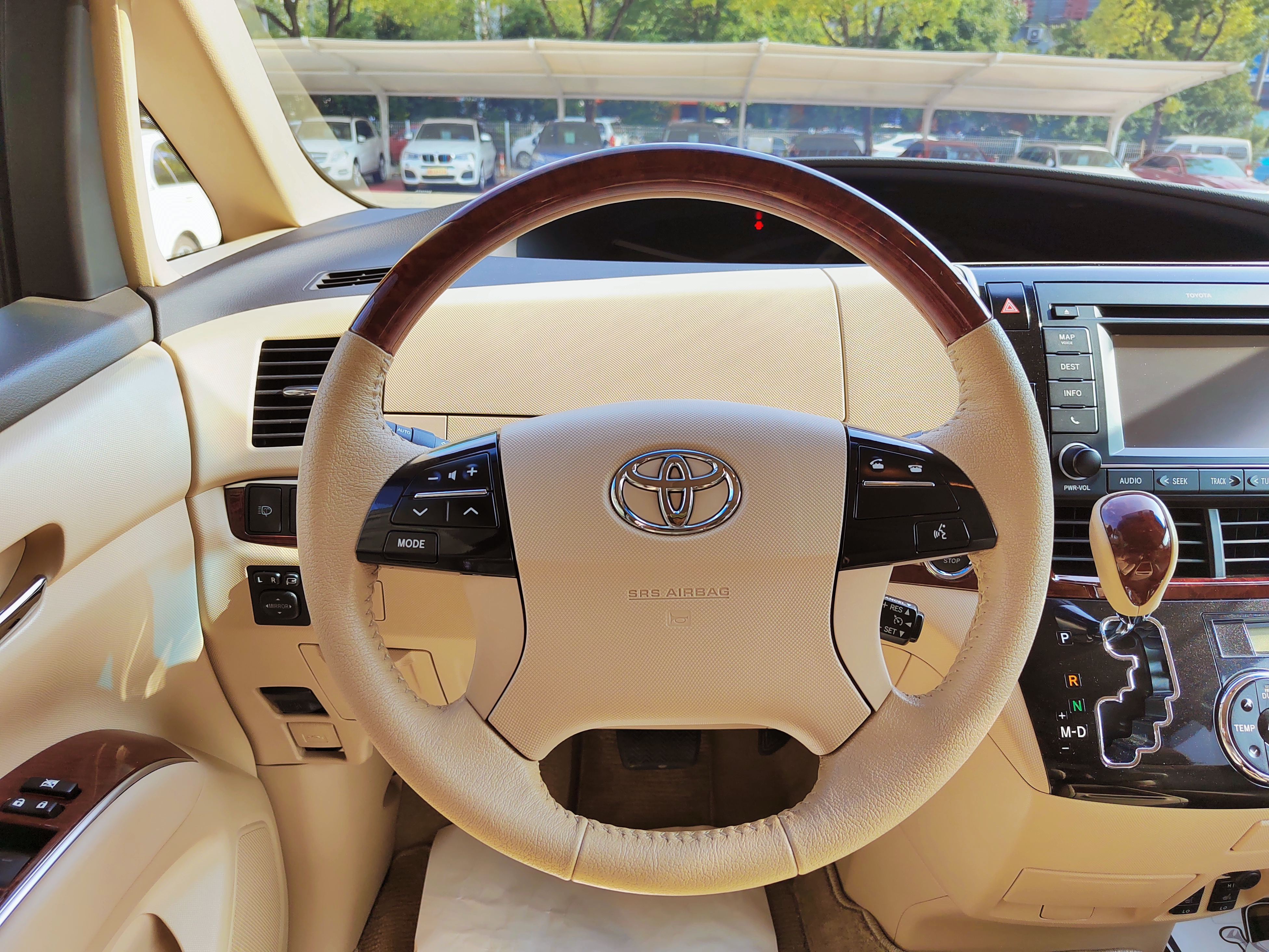 Toyota Previa 2018 car image #12