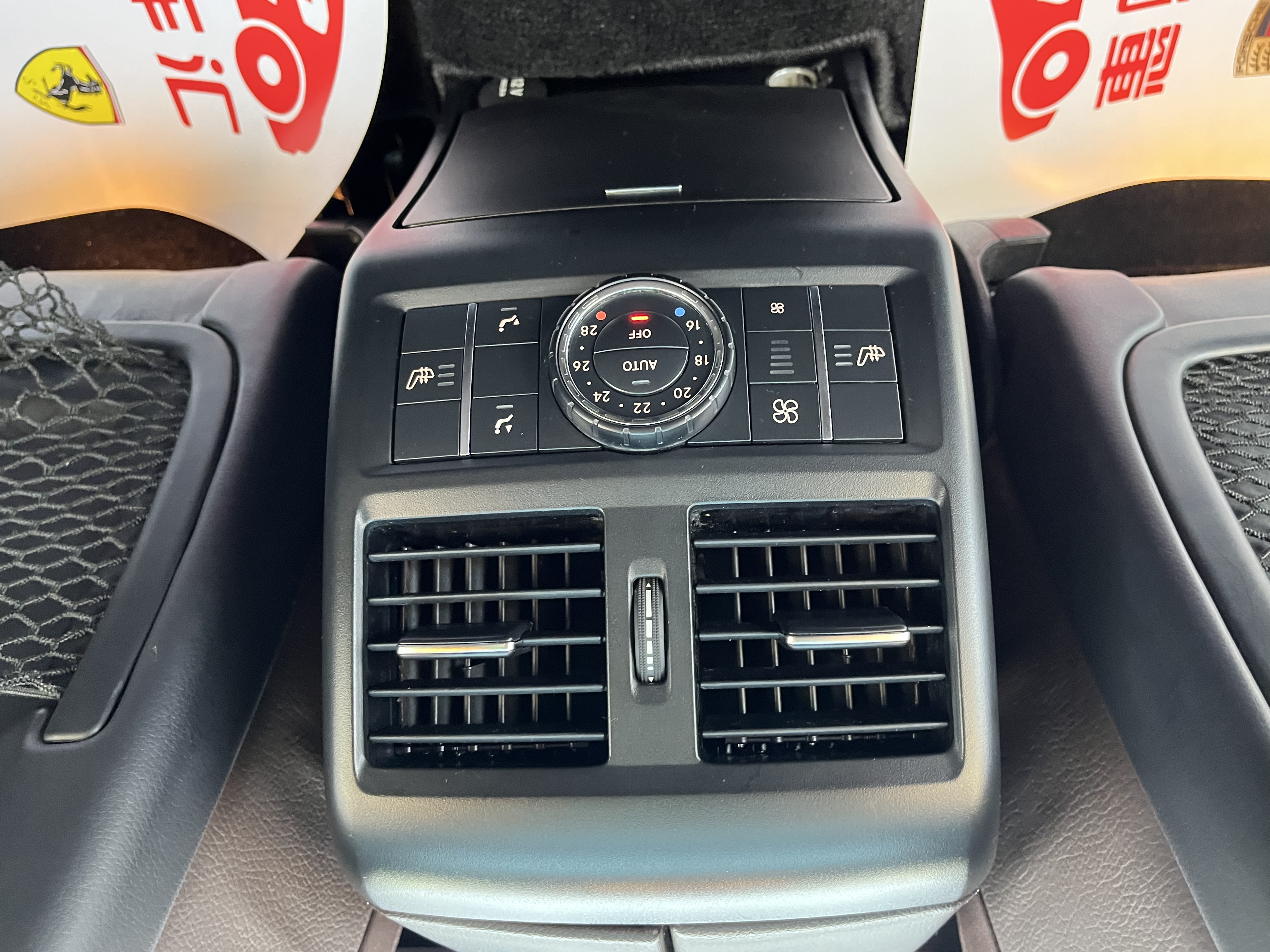 Mercedes-Benz GL Class 2014 car image #12