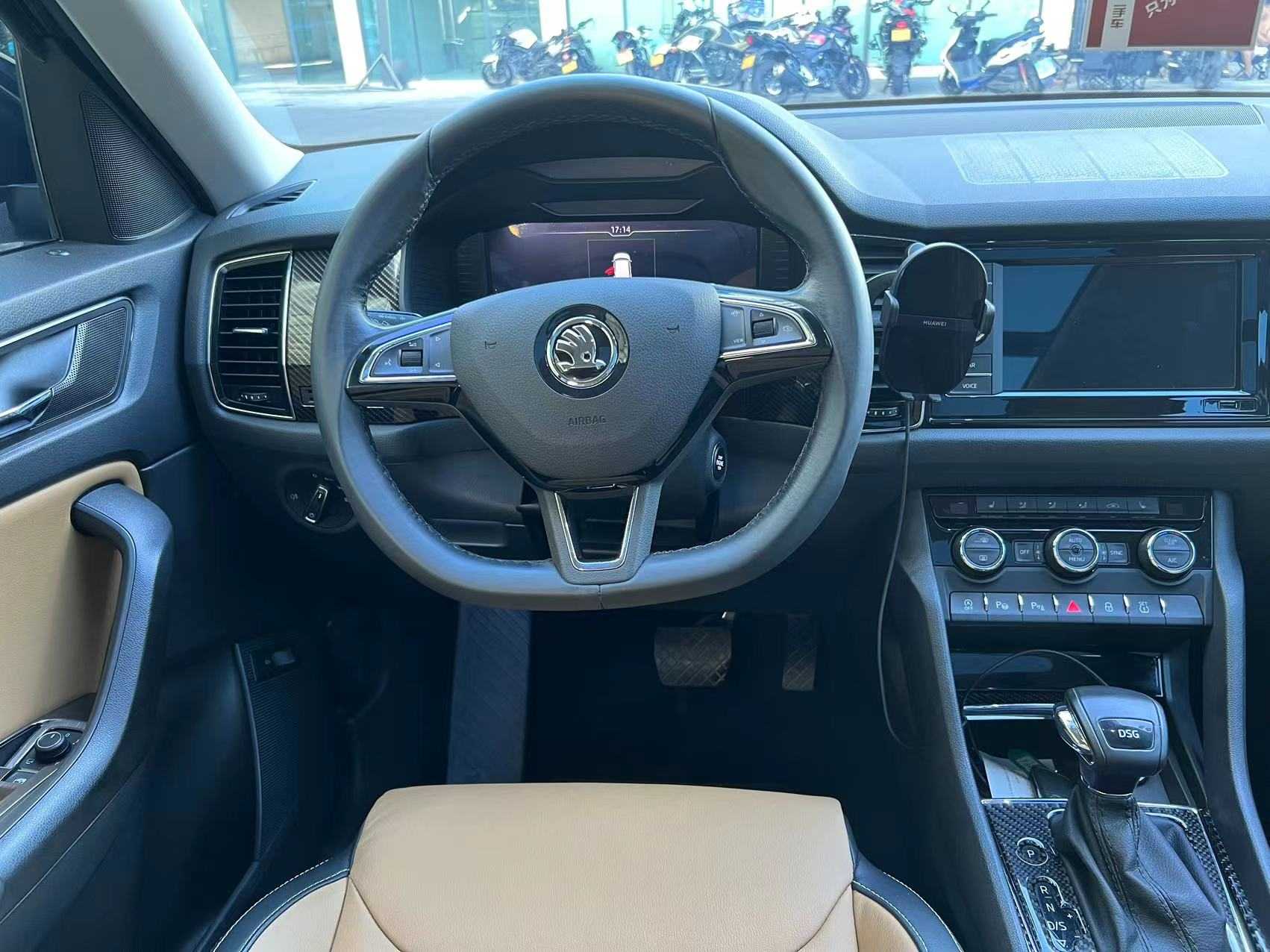 Skoda Kodiaq GT 2019 изображение автомобиля #12