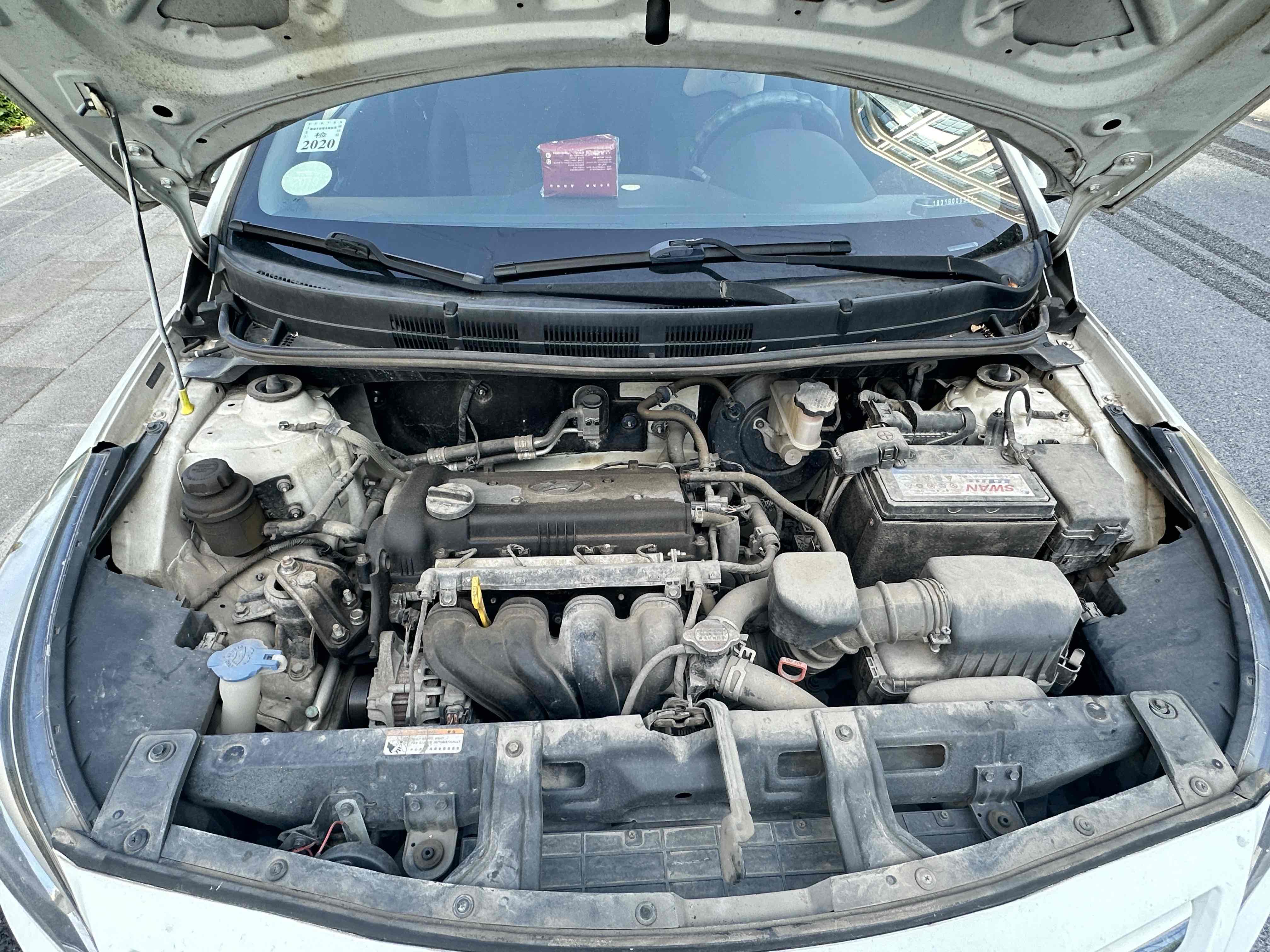 Hyundai Reina Hatchback 2016 imagem de carro #12