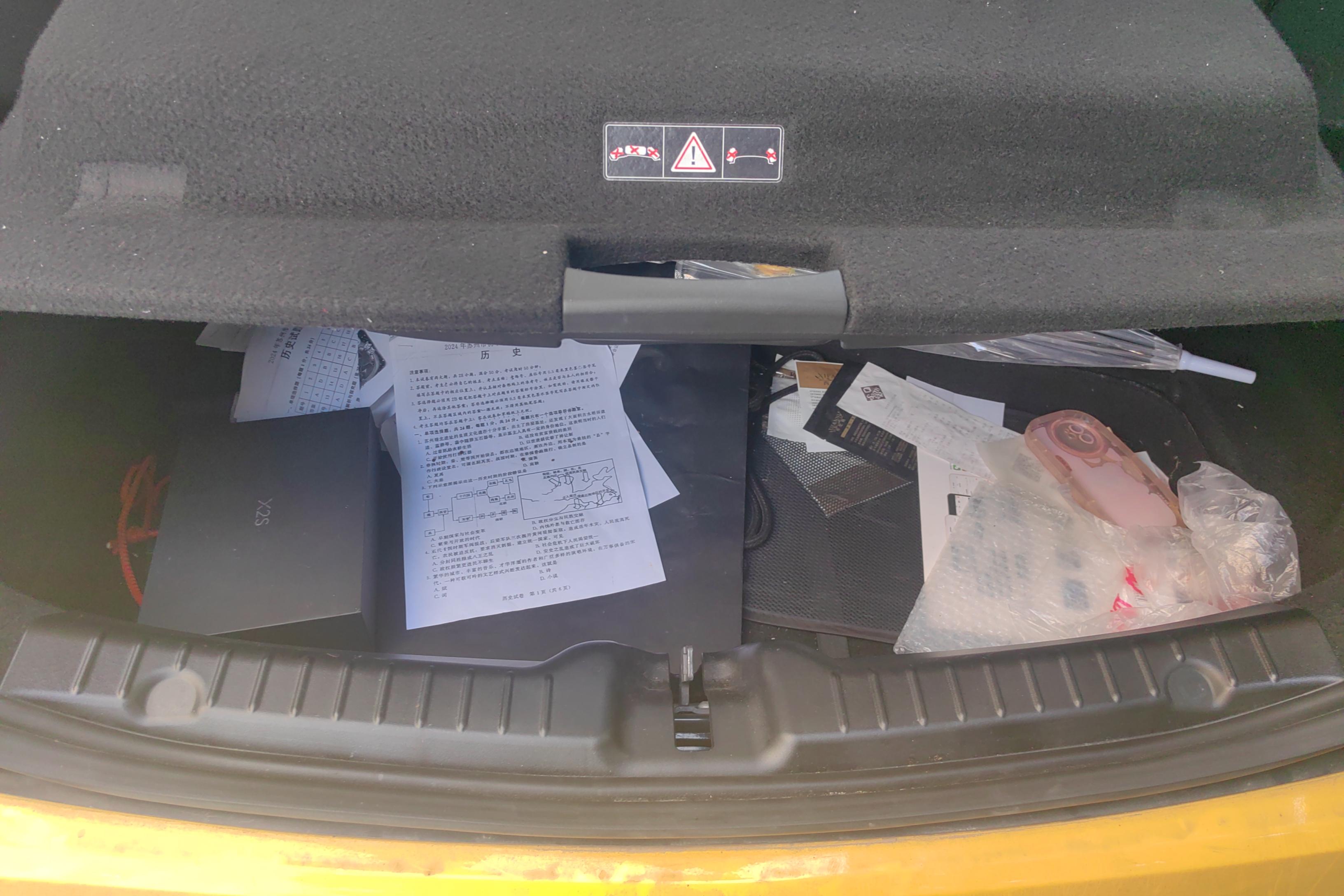 Mercedes-Benz SLC Class 2019 car image #12