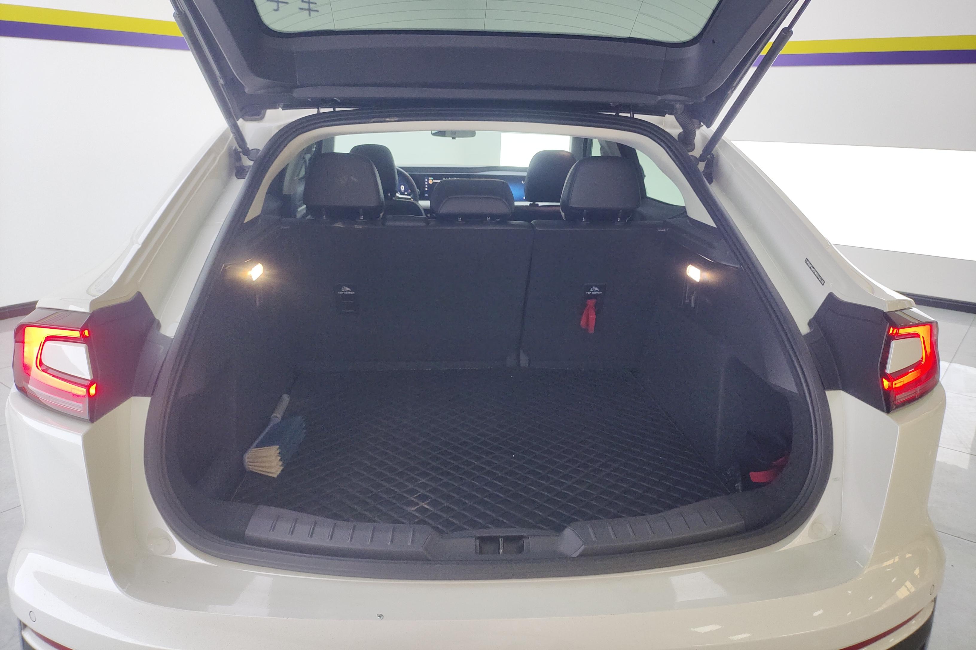 Ford Evos 2022 car image #12