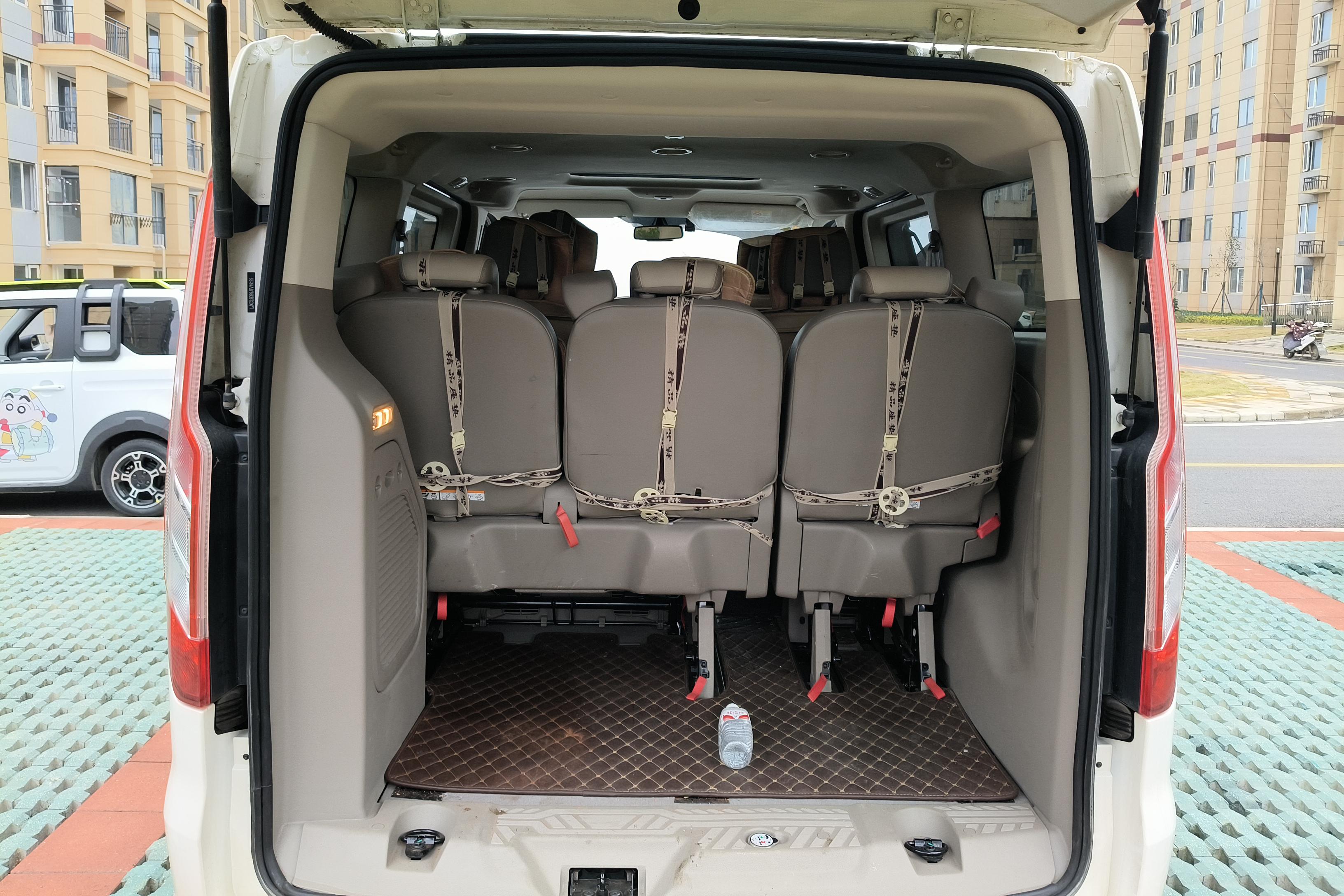 Ford Tourneo 2018 immagine di auto #12