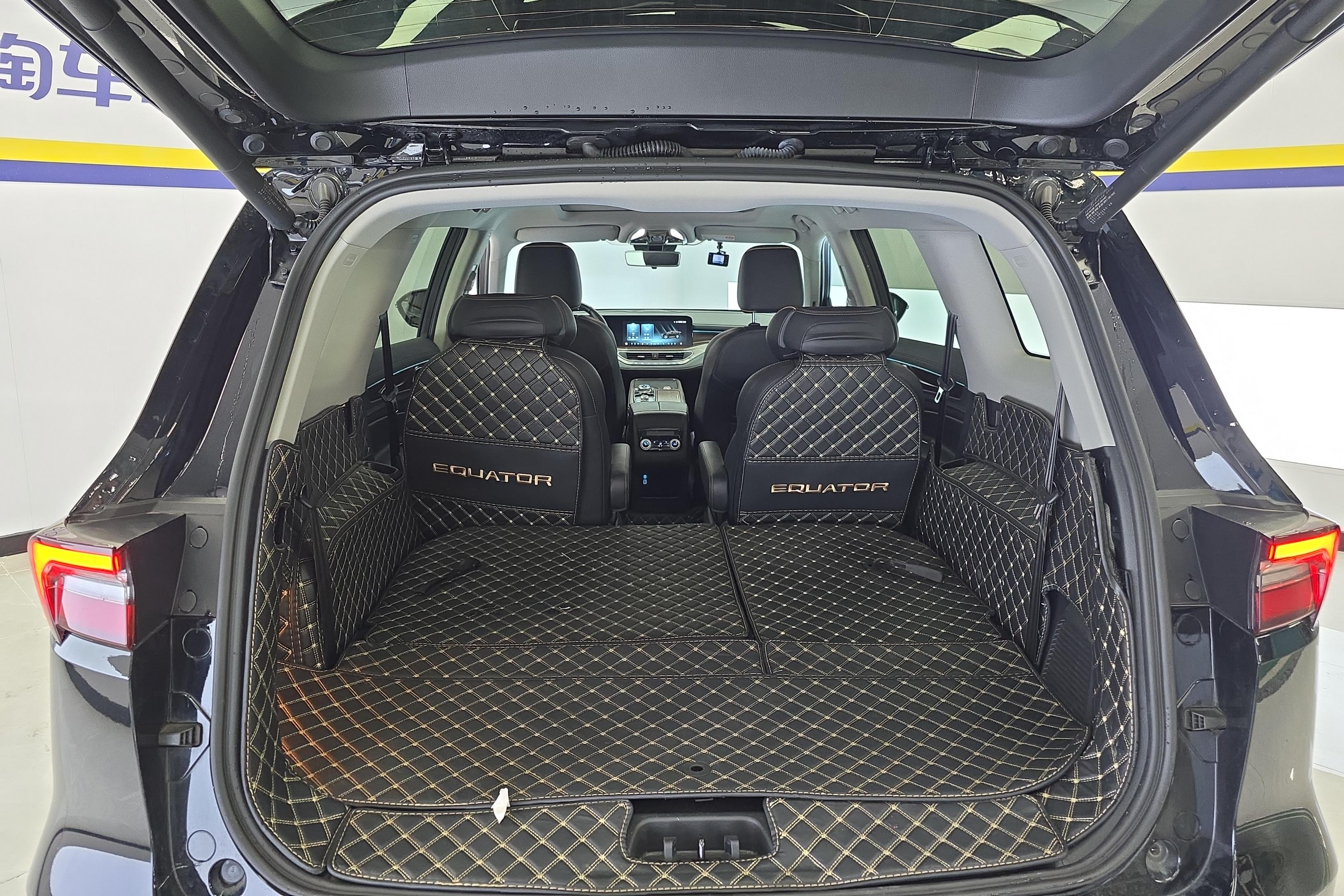 Ford Equator 2022 immagine di auto #12