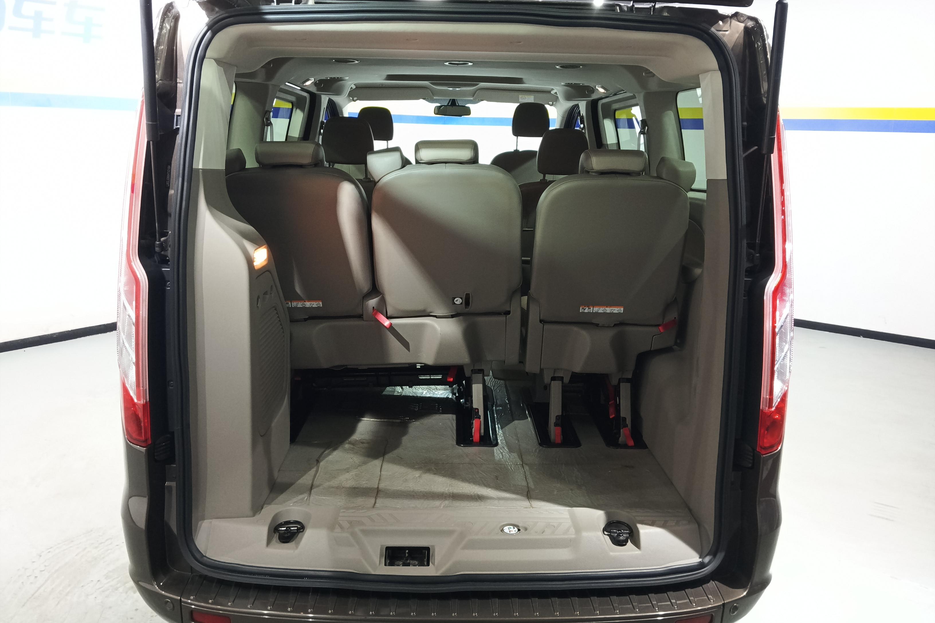 Ford Tourneo 2017 car image #12