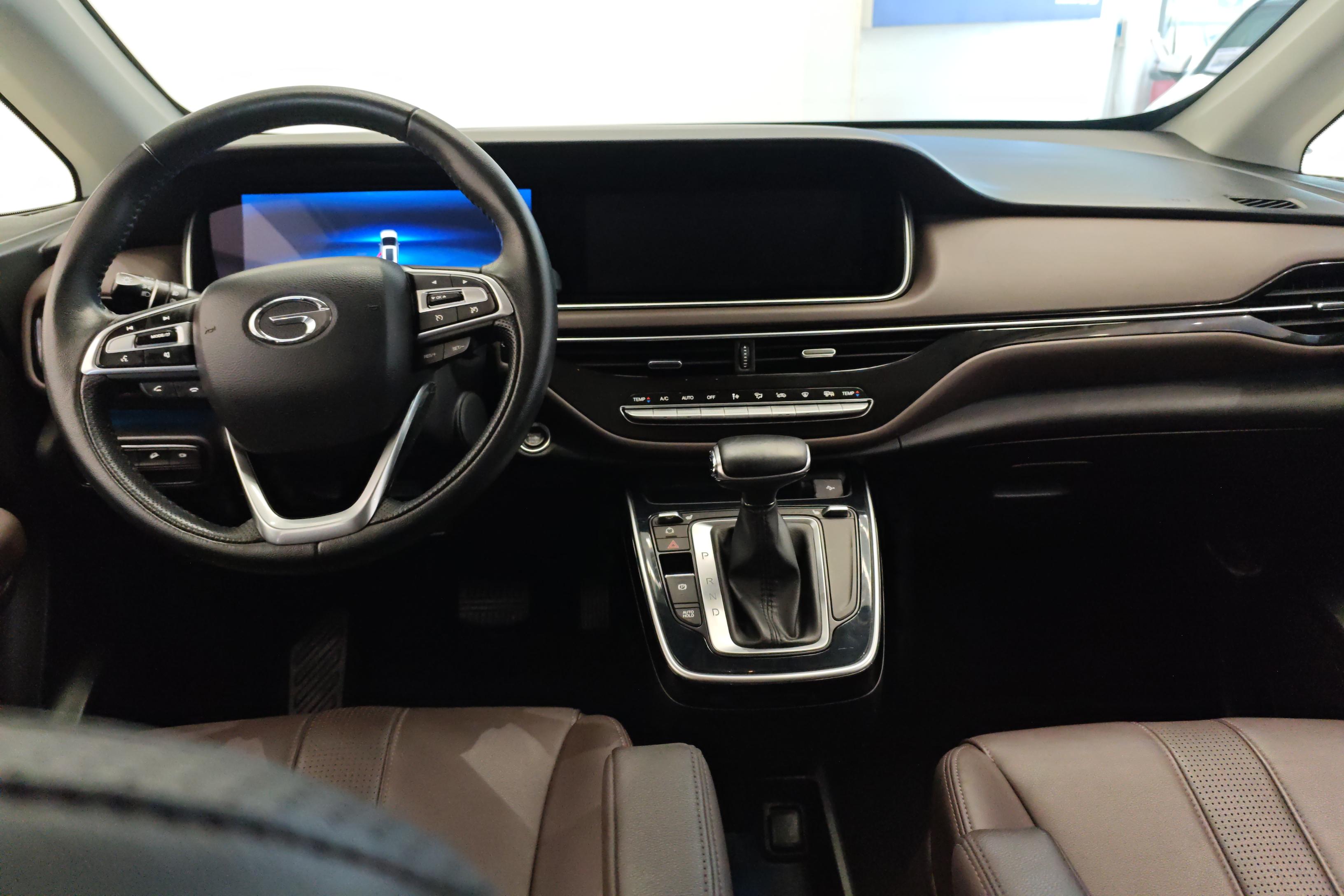 GAC Trumpchi M6 2019 immagine di auto #12