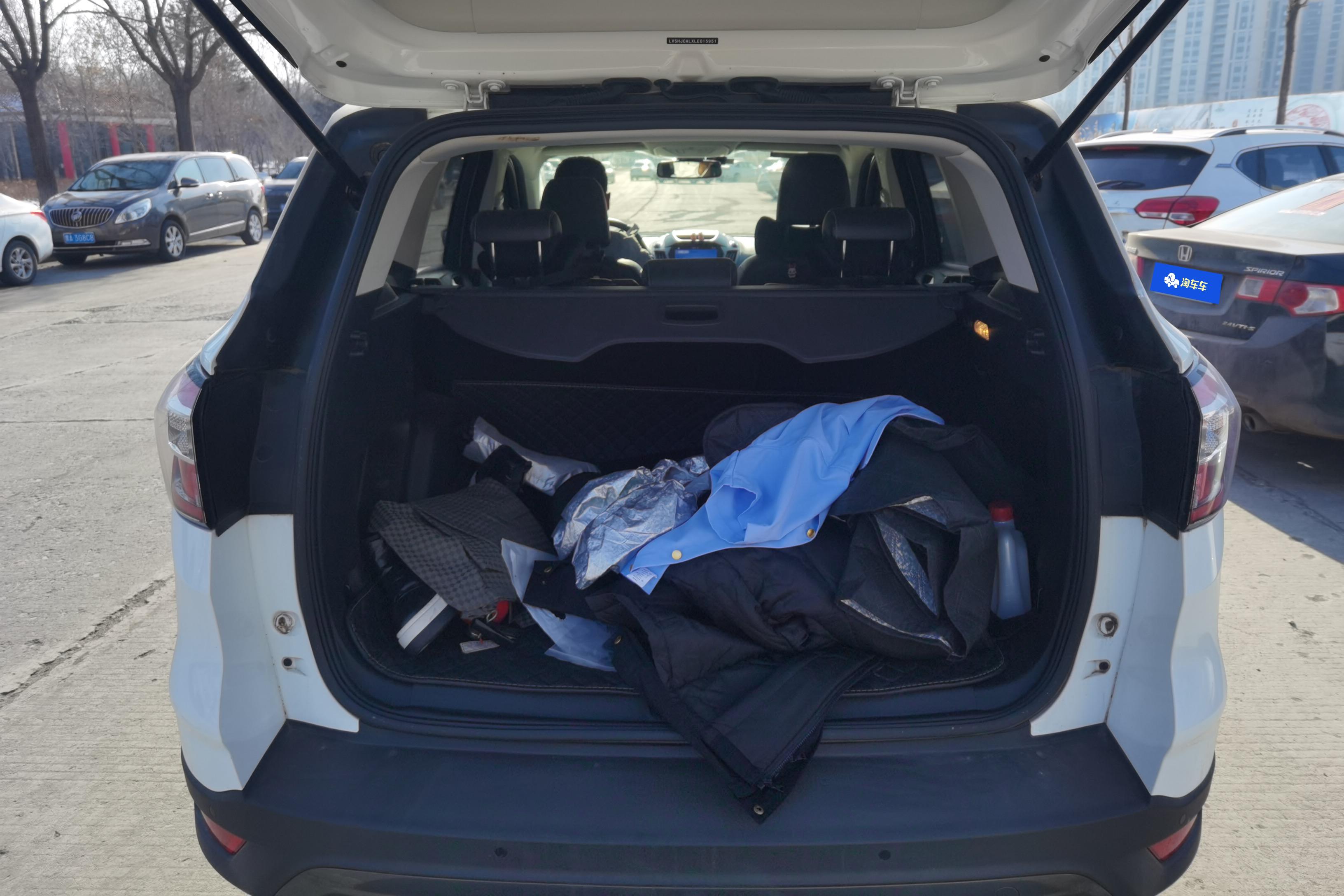 Ford Kuga 2020 immagine di auto #12