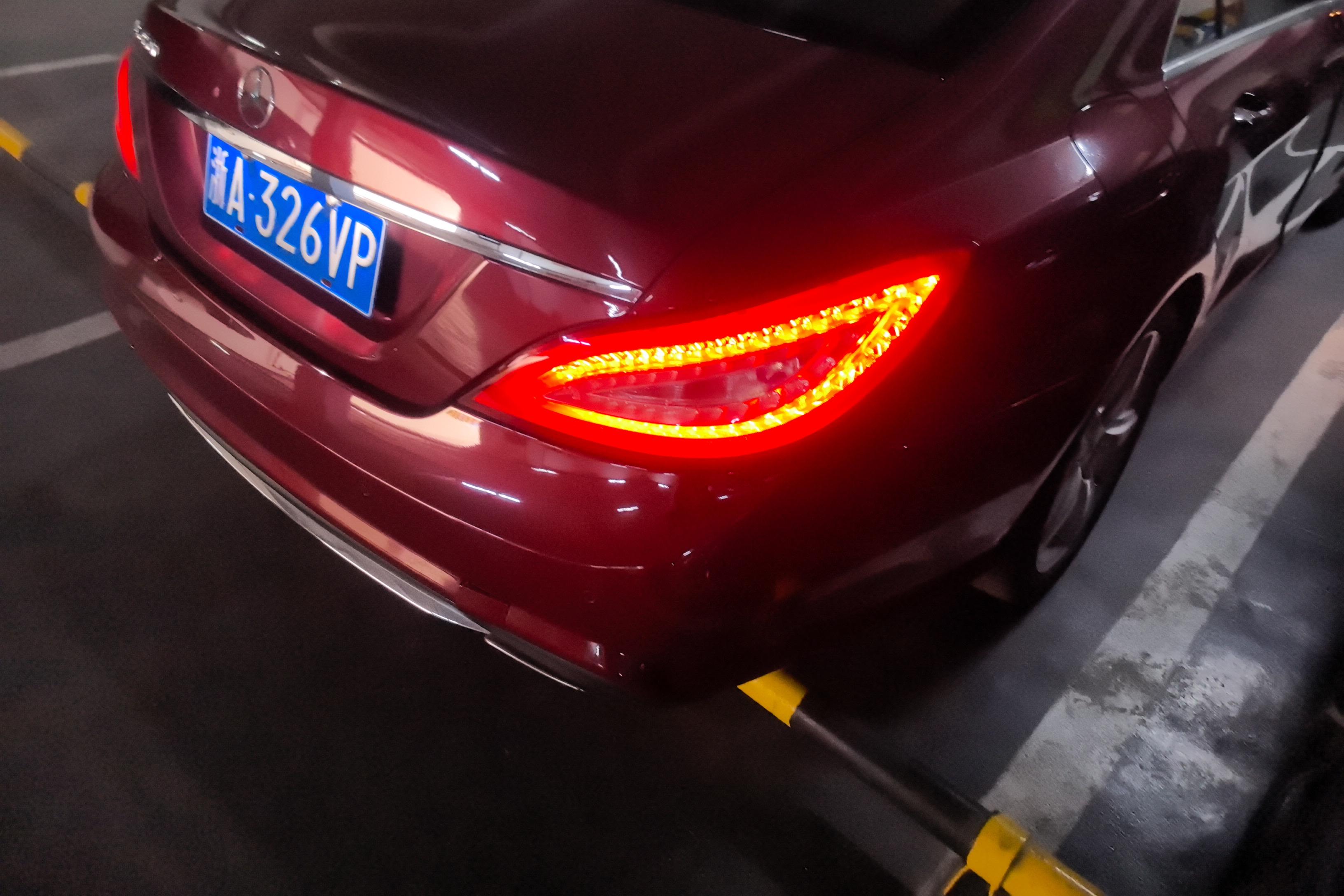 Mercedes-Benz CLS Class 2012 car image #12