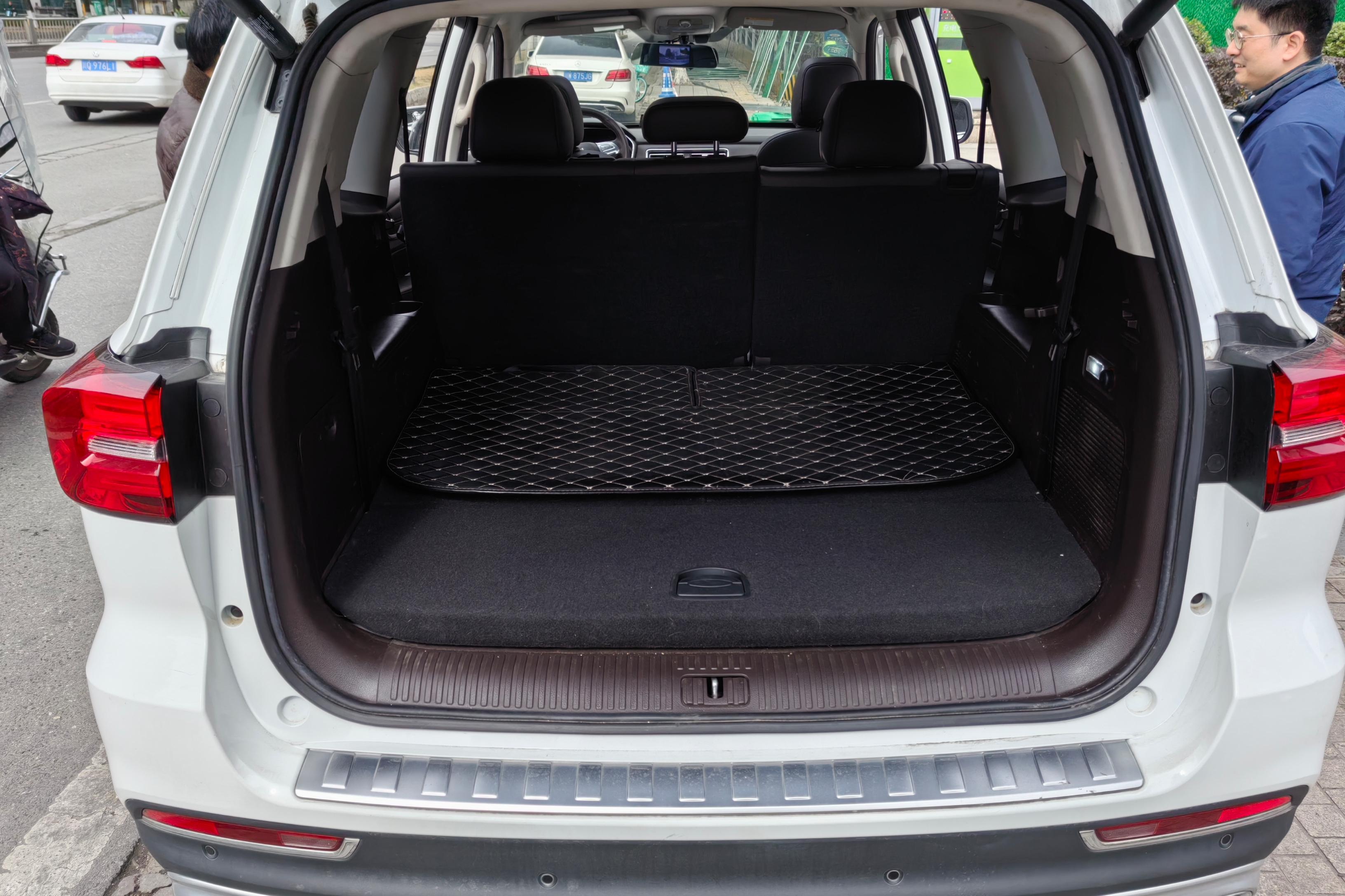 Roewe RX8 2018 изображение автомобиля #12