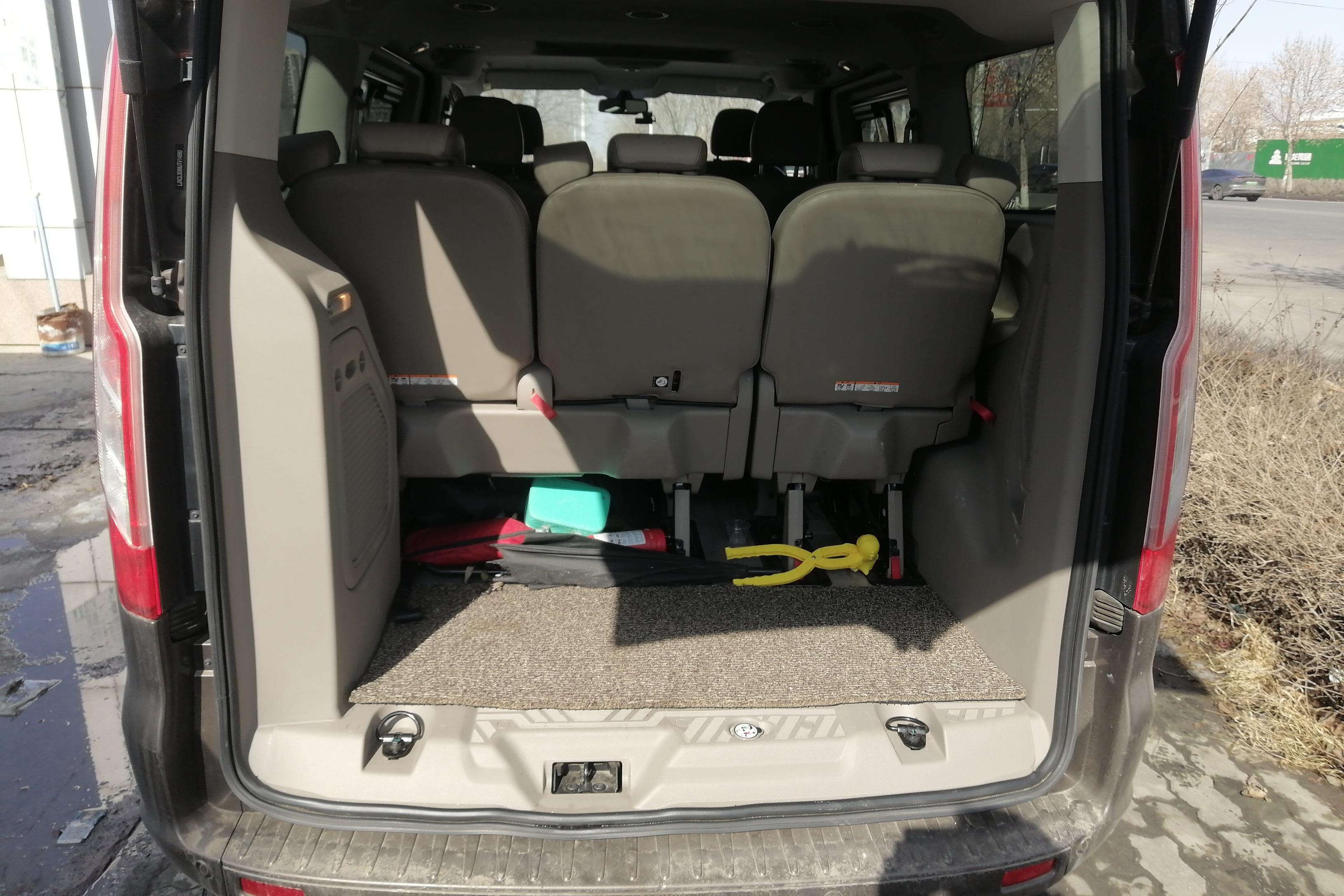 Ford Tourneo 2018 صورة سيارة #12