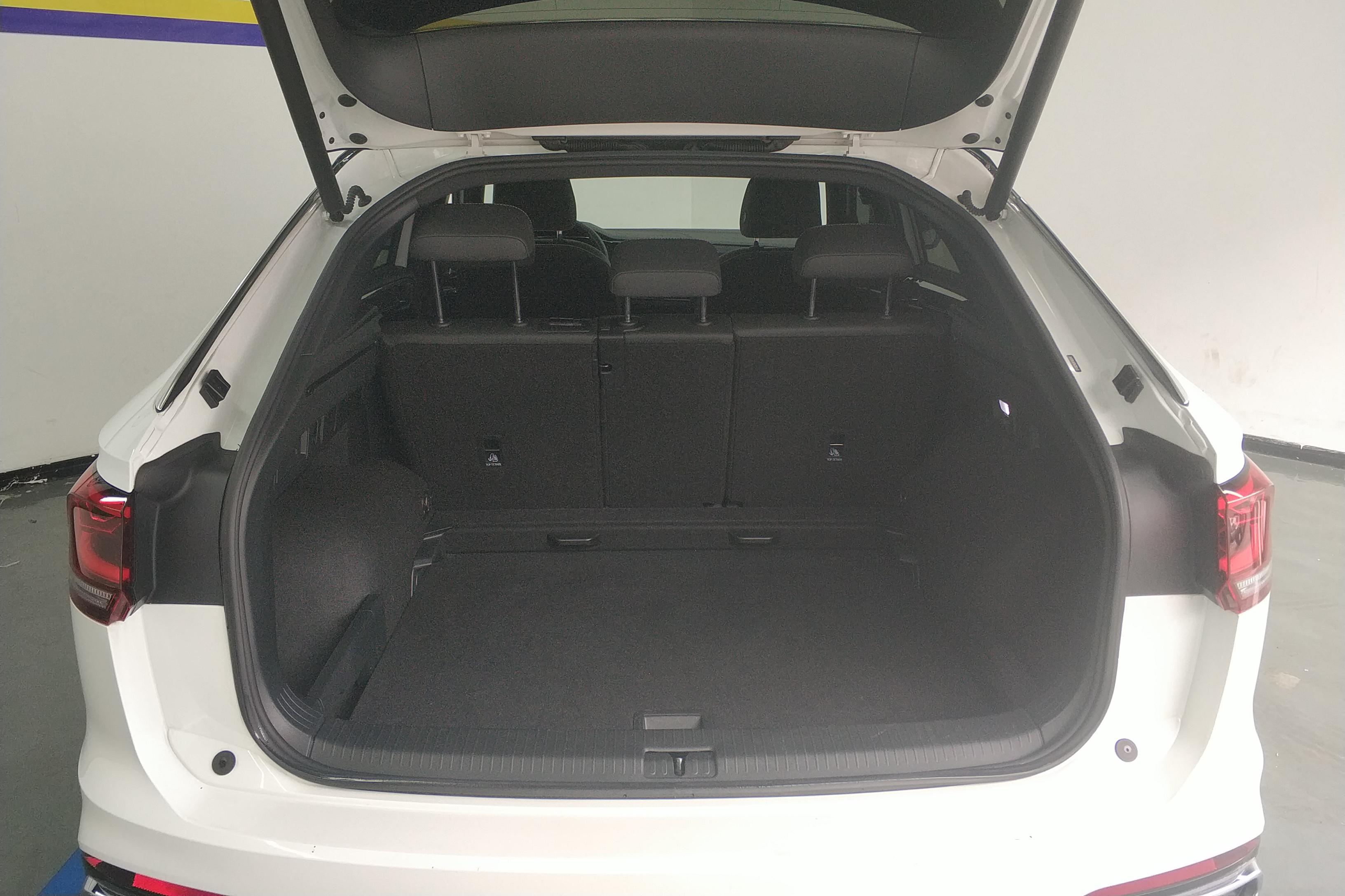 Volkswagen Tayron X 2022 car image #12