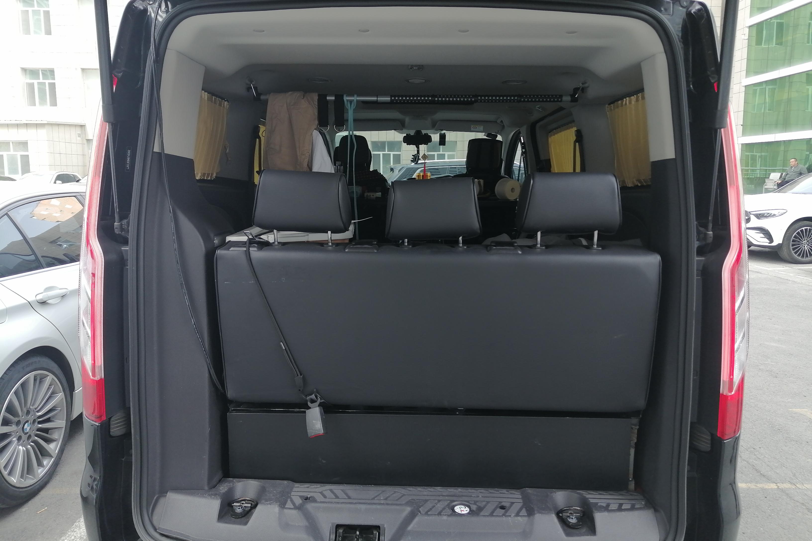 Ford Tourneo 2022 car image #12