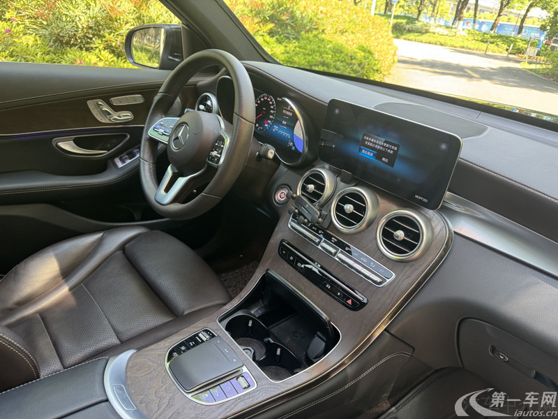 Mercedes-Benz GLC Class 2020 car image #12