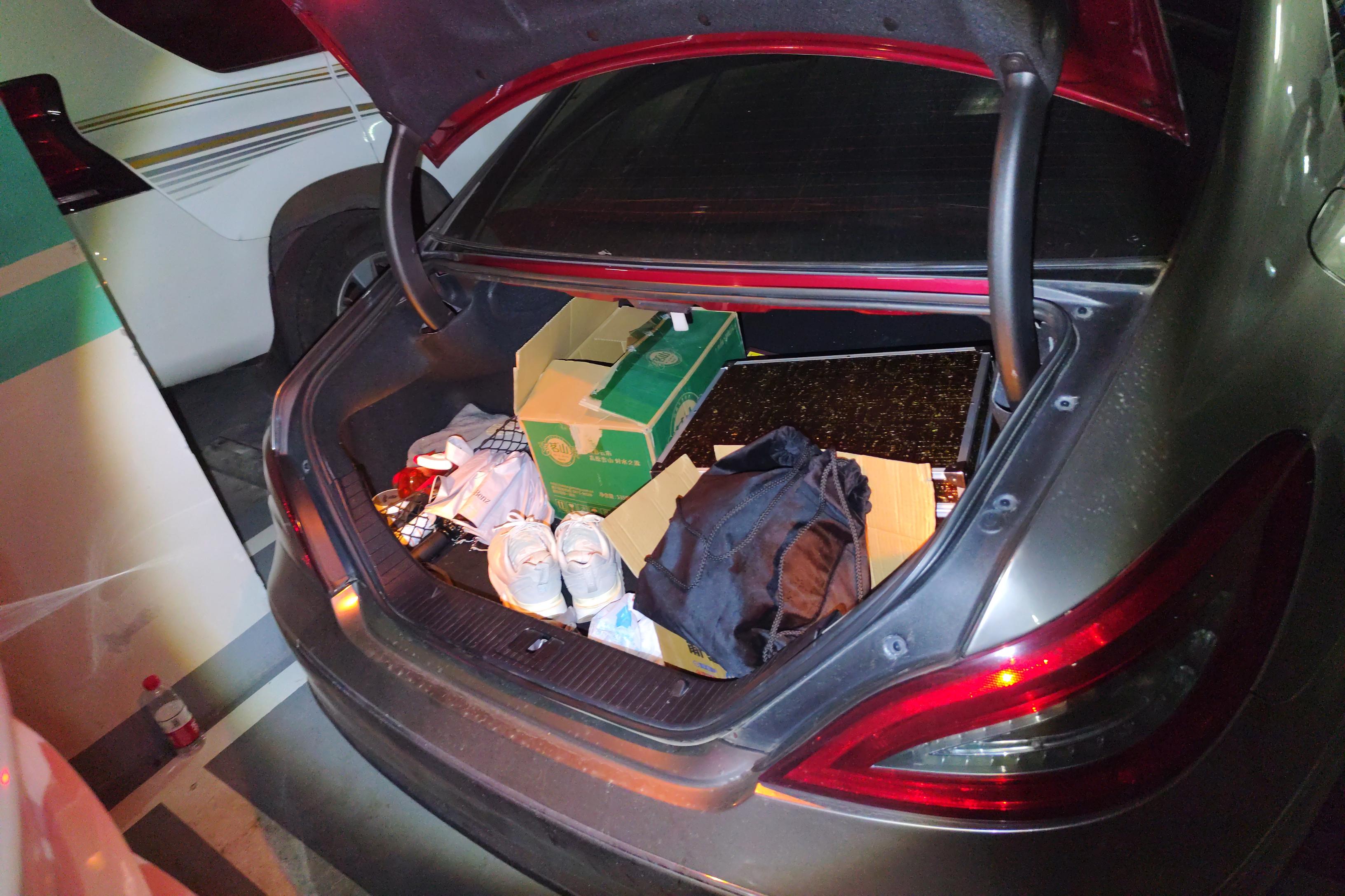 Mercedes-Benz CLS AMG 2012 صورة سيارة #12